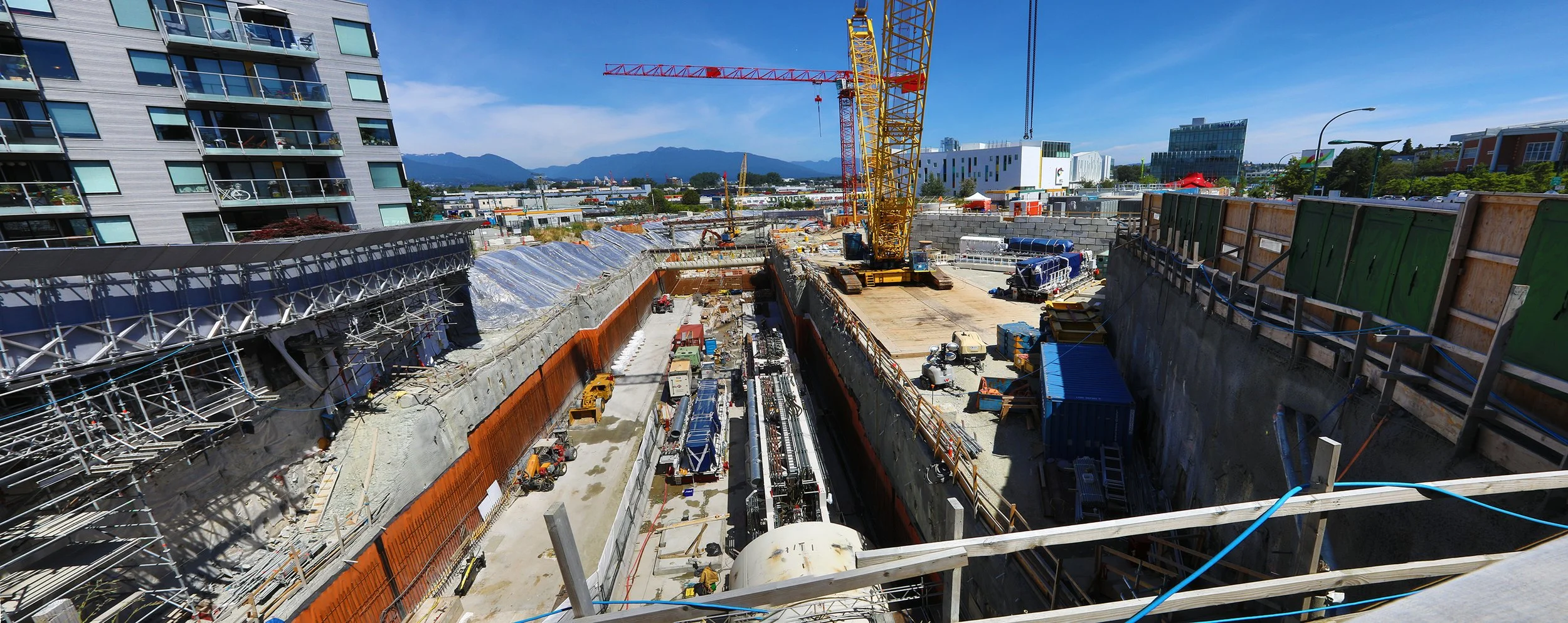 GNW Skytrain Const_Jul 24_2022_HDR_Pan_5B3202_4x10.jpg