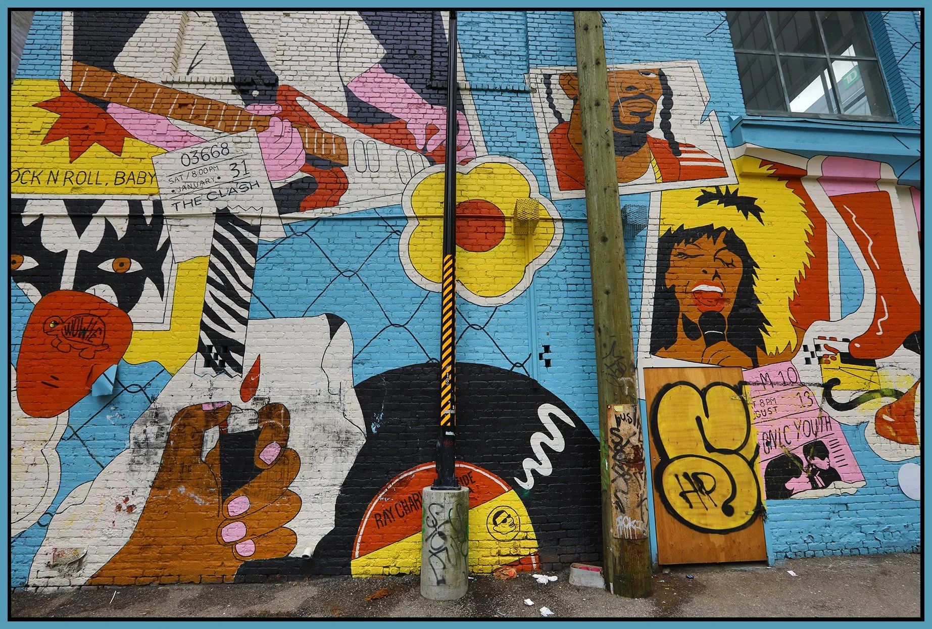 Robson St Alley Mural_May 1_2022_HDR_5B3855_4x6s.jpg