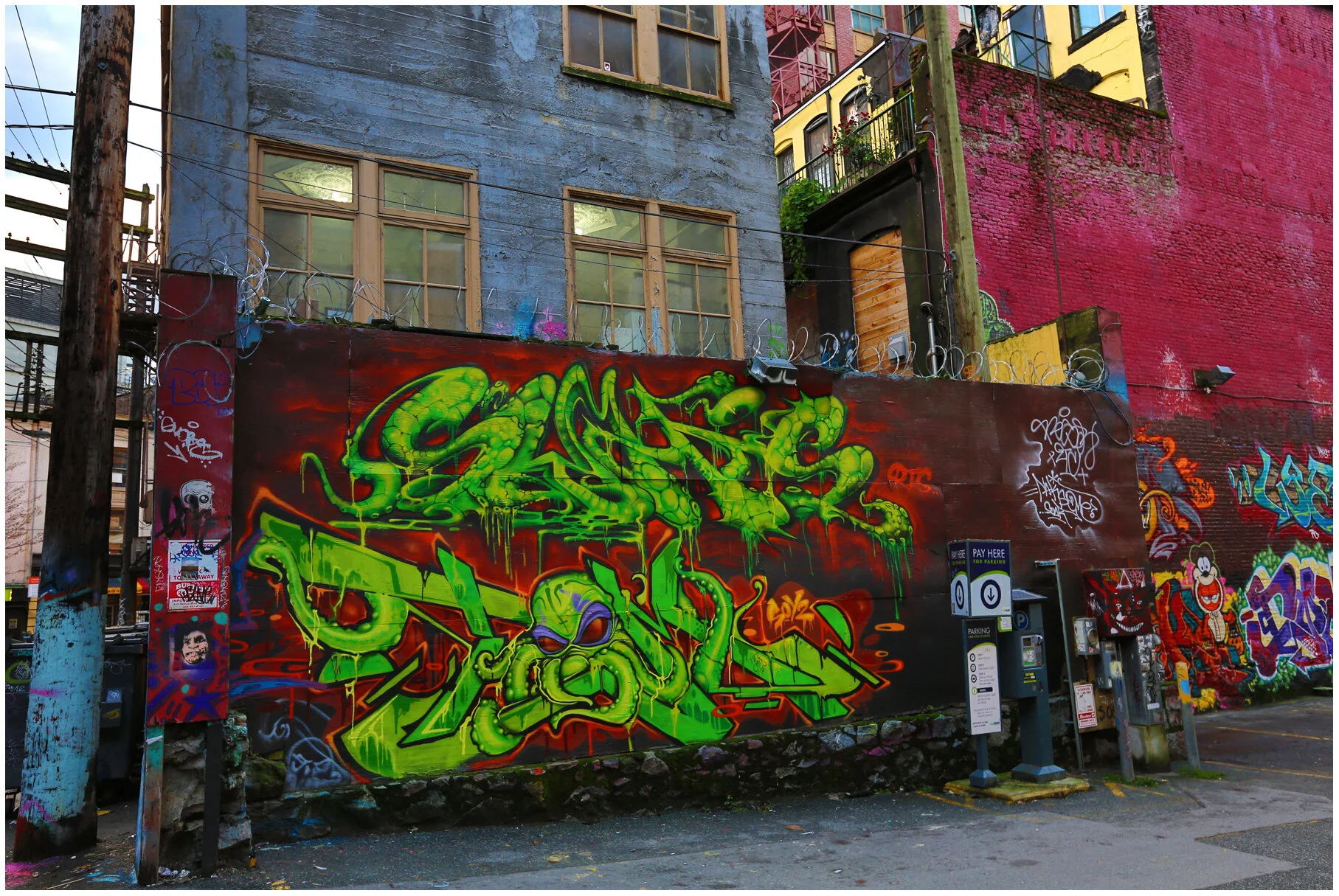 Gastown Mural_Nov 19_2013_HDR_D6468_4x6s.jpg