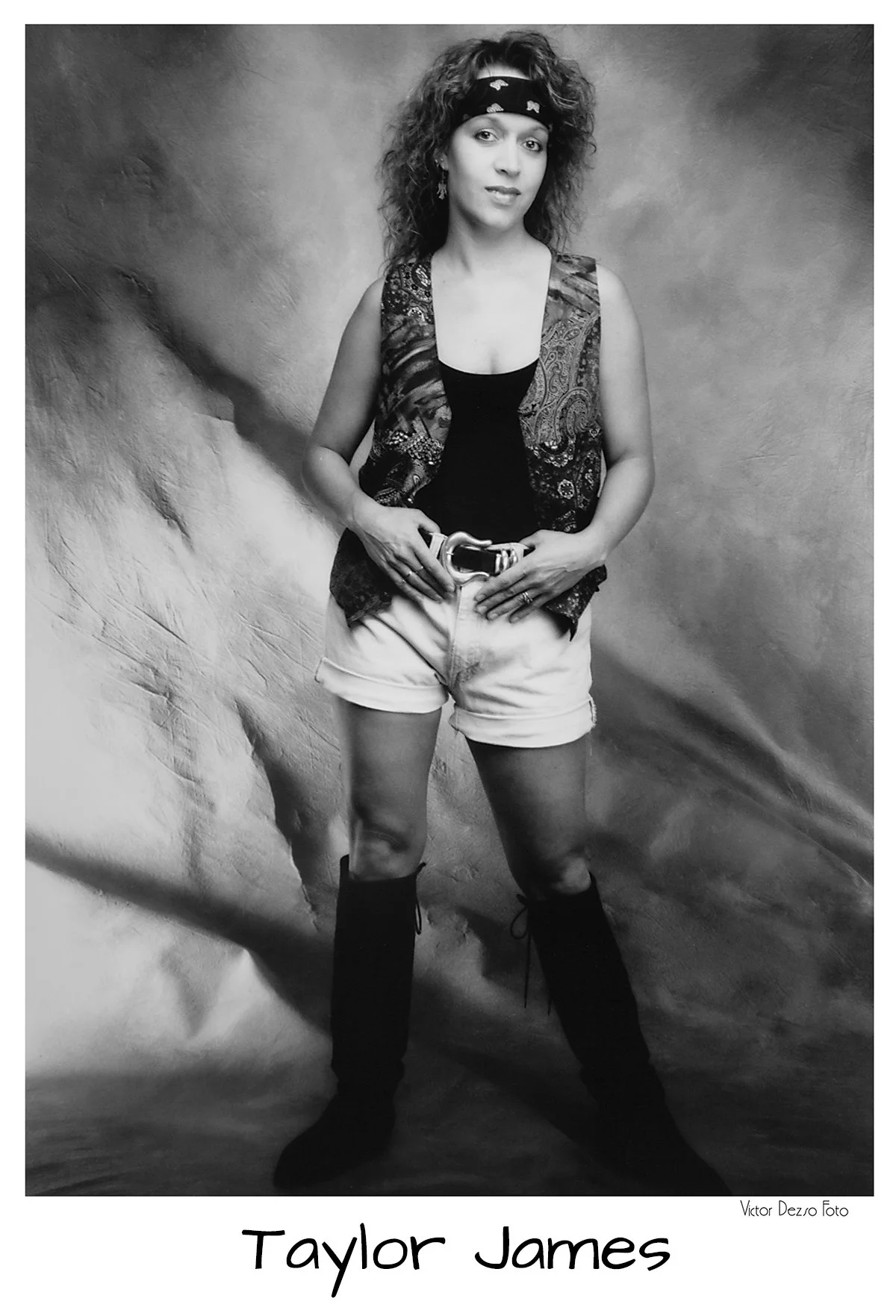 Taylor James_7303_4x6.jpg