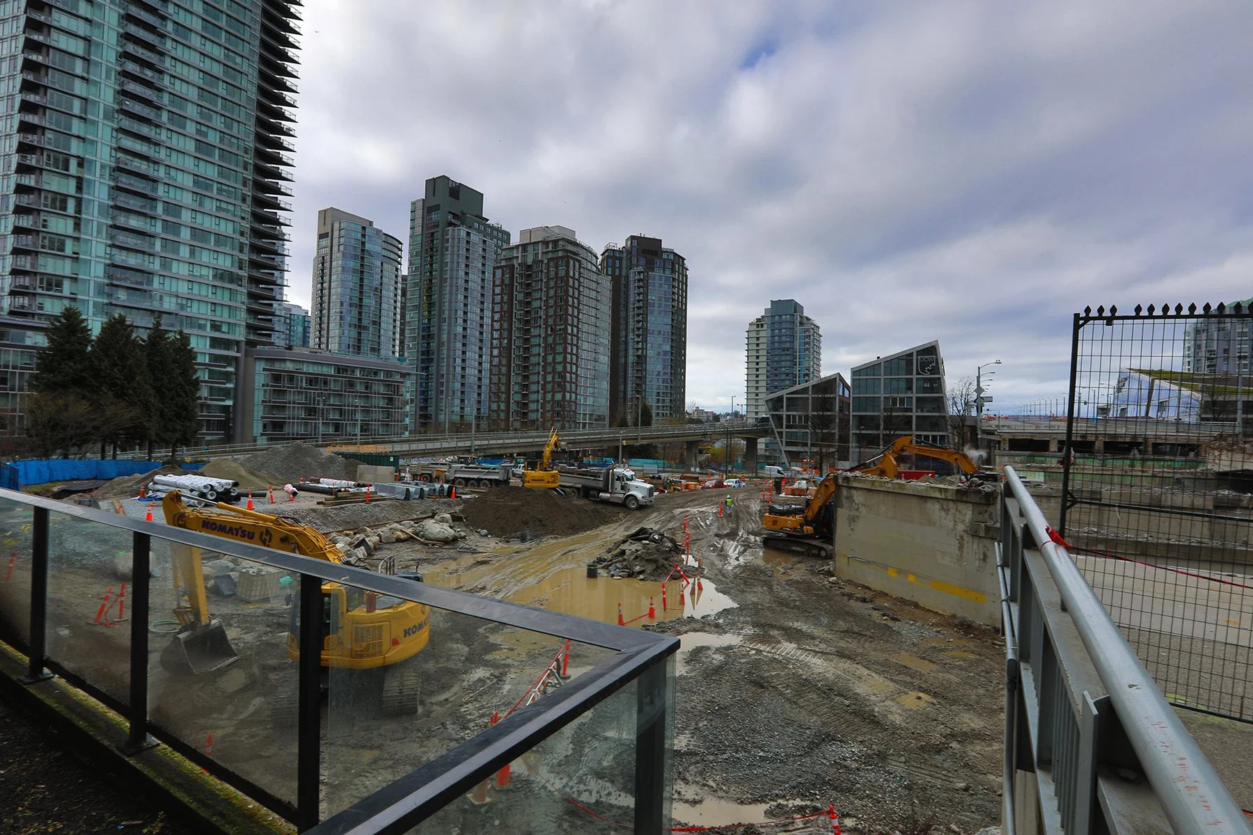 Granville Bridge St Const_Mar 28_2024_HDR_4H5803_4x6.jpg