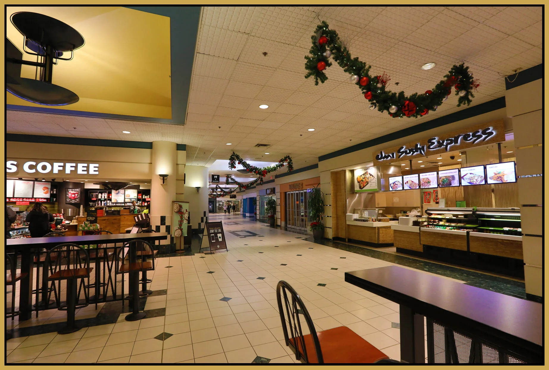 Waterfront Ctr_Dec 23_2017_HDR_B8403_4x6s.jpg