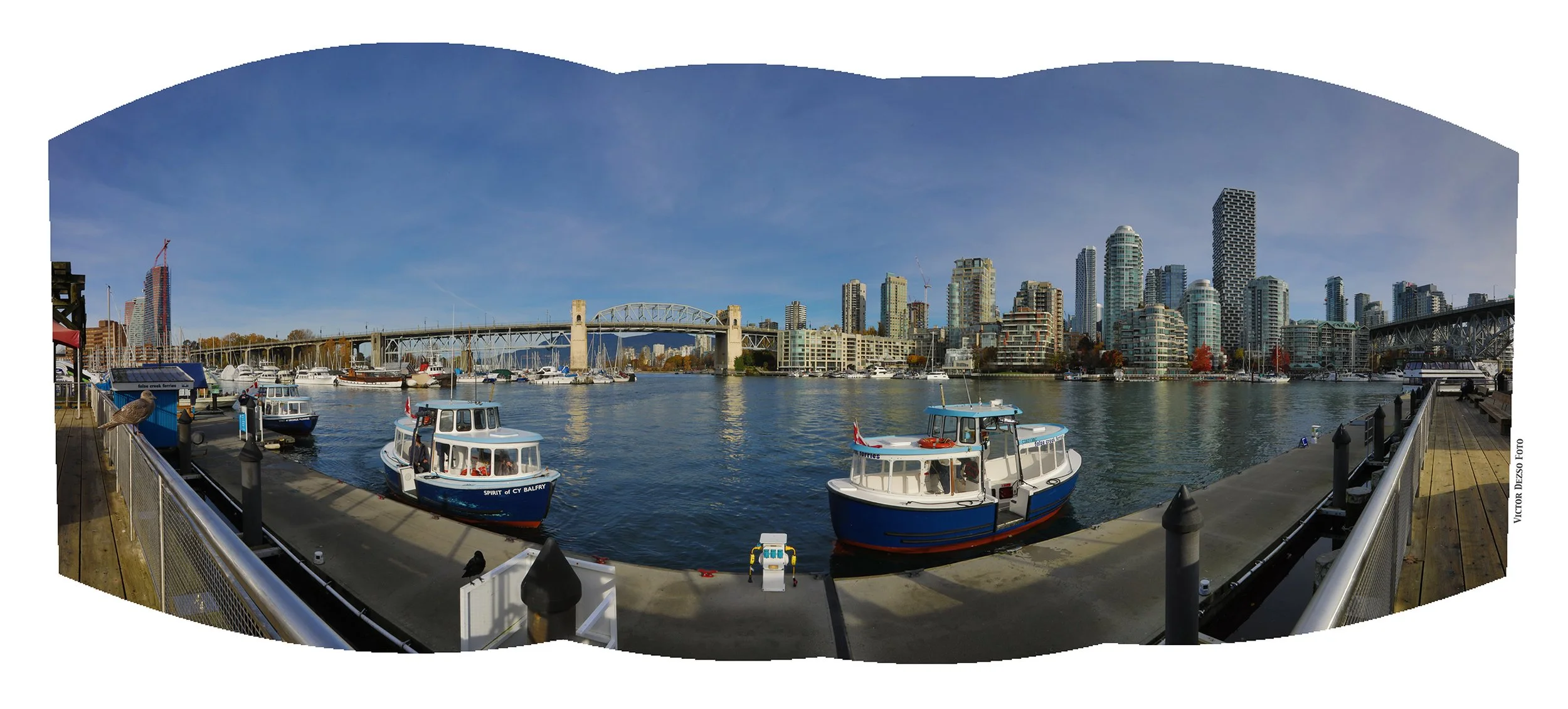 Granville Island LkgNW_Nov 9_2025_HDR_Pan_4K4787_4x9.jpg