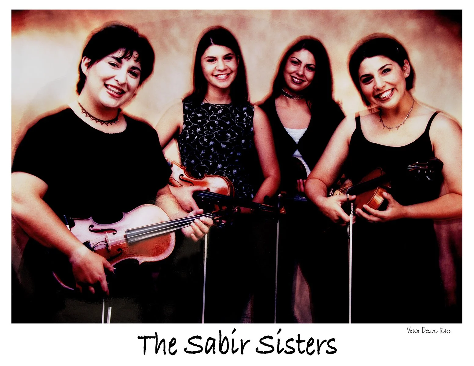 The Sabir Sisters_0499_4x5.jpg