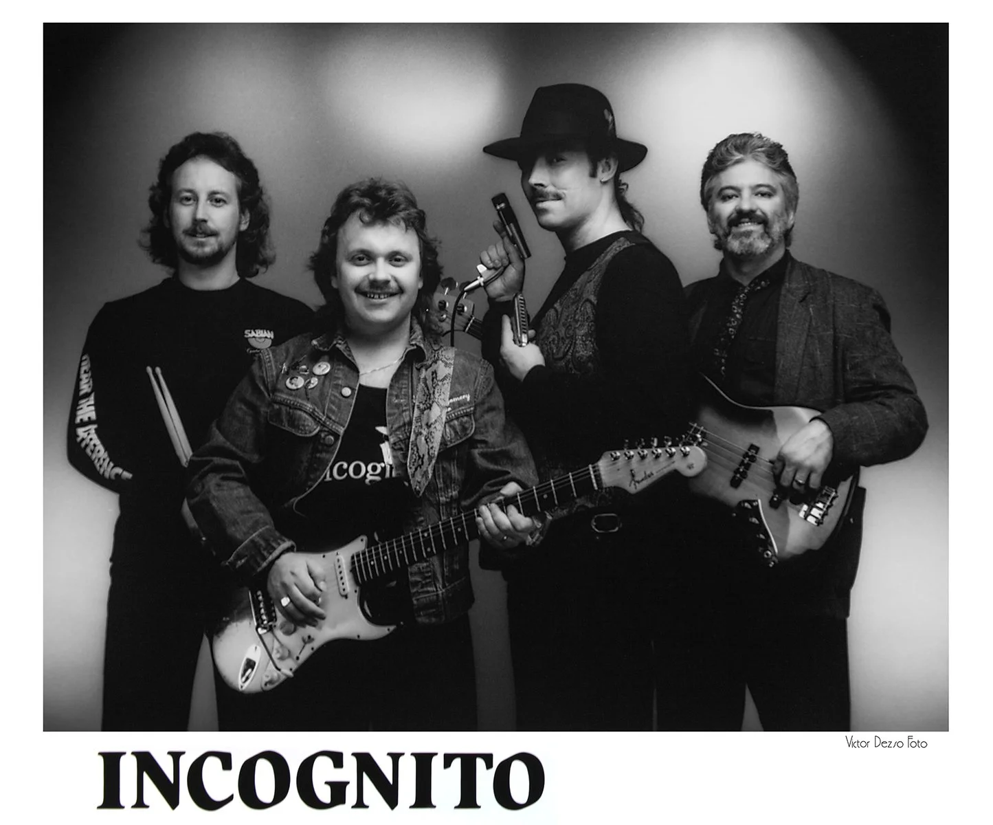 Incognito_8196_4x5.jpg