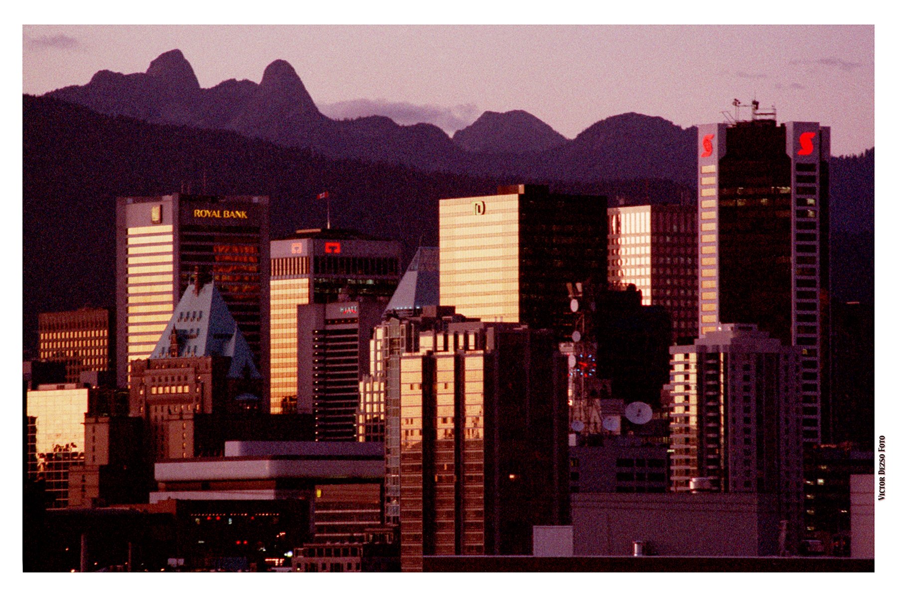 2 View_Sep 11_1993_19_4x6s.jpg