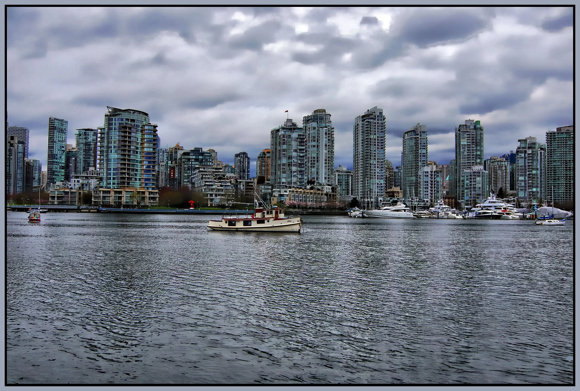 2.3 View False Creek LkgN_Apr 3_2022_CR2_5B1212_peHdr2013_1_4x6s.jpg