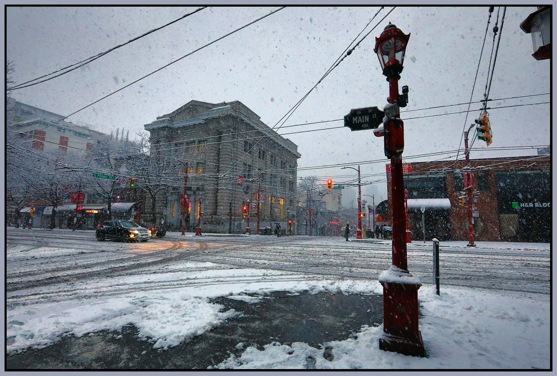400 Main St LkgSW_Feb 2_2025_HDR_5E8764_peFlttnHstgrm_4x6s.jpg