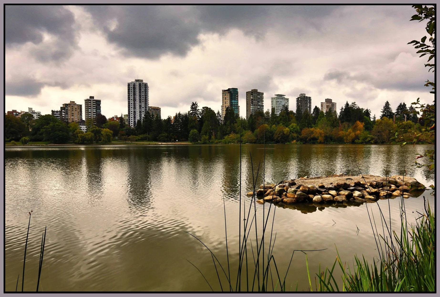 Lost Lagoon_Vancouver_Sep 5_2016_HDR_L2637_peWaterWondr_4x6s.jpg