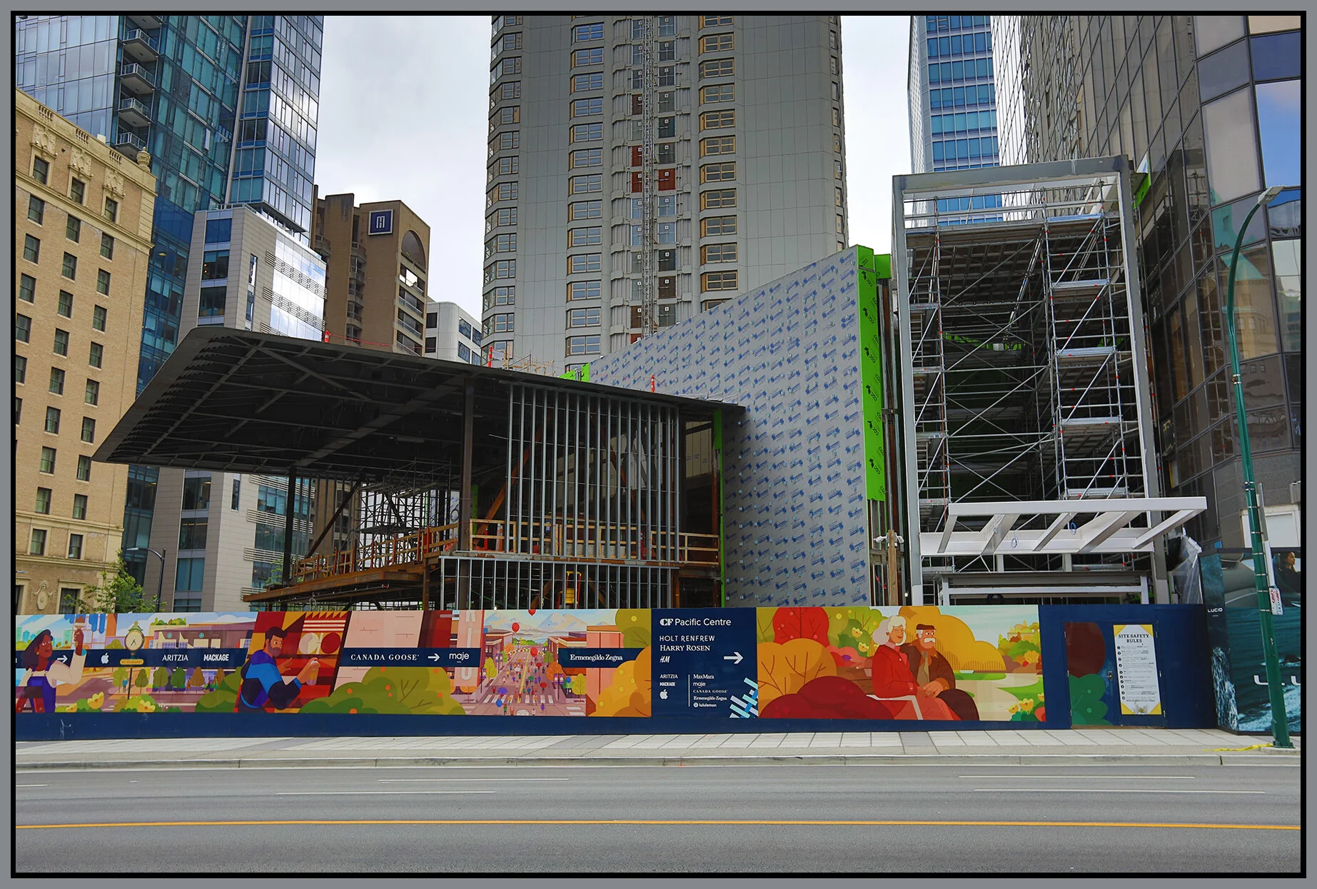 Pacific Centre Const_Jun 12_2021_HDR_5A8117_4x6s.jpg