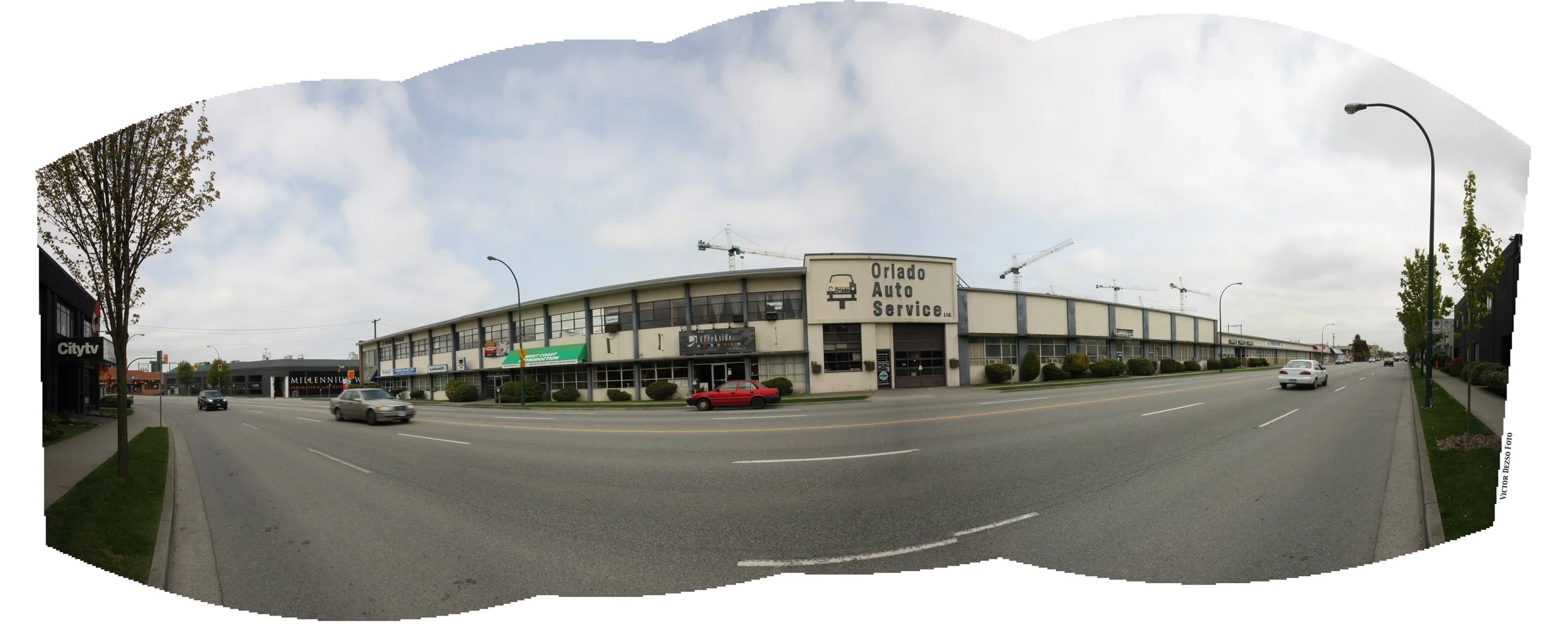 2nd AveW_May08_6261_Pan_4x10.jpg