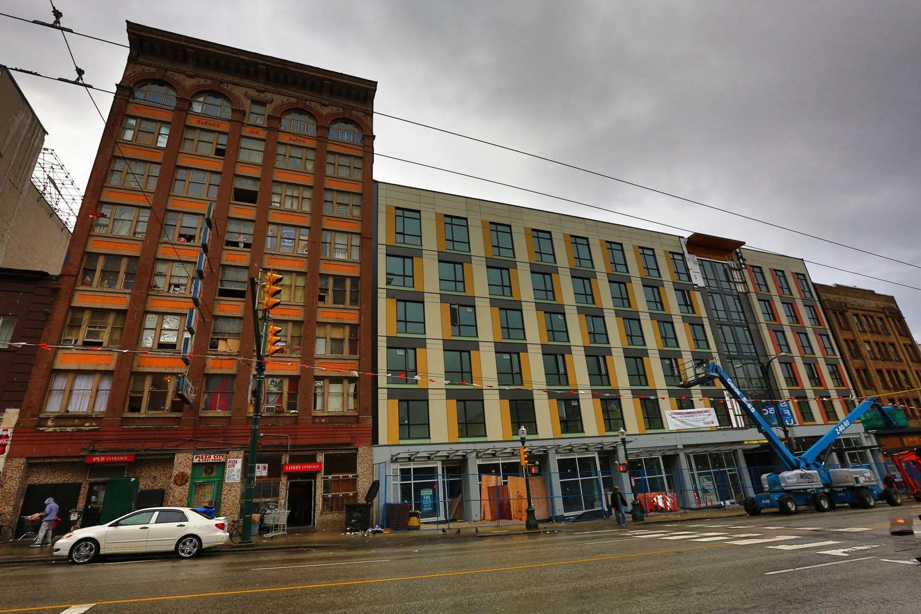140 E Hastings_Sep 20_2015_HDR_H5606_4x6.jpg