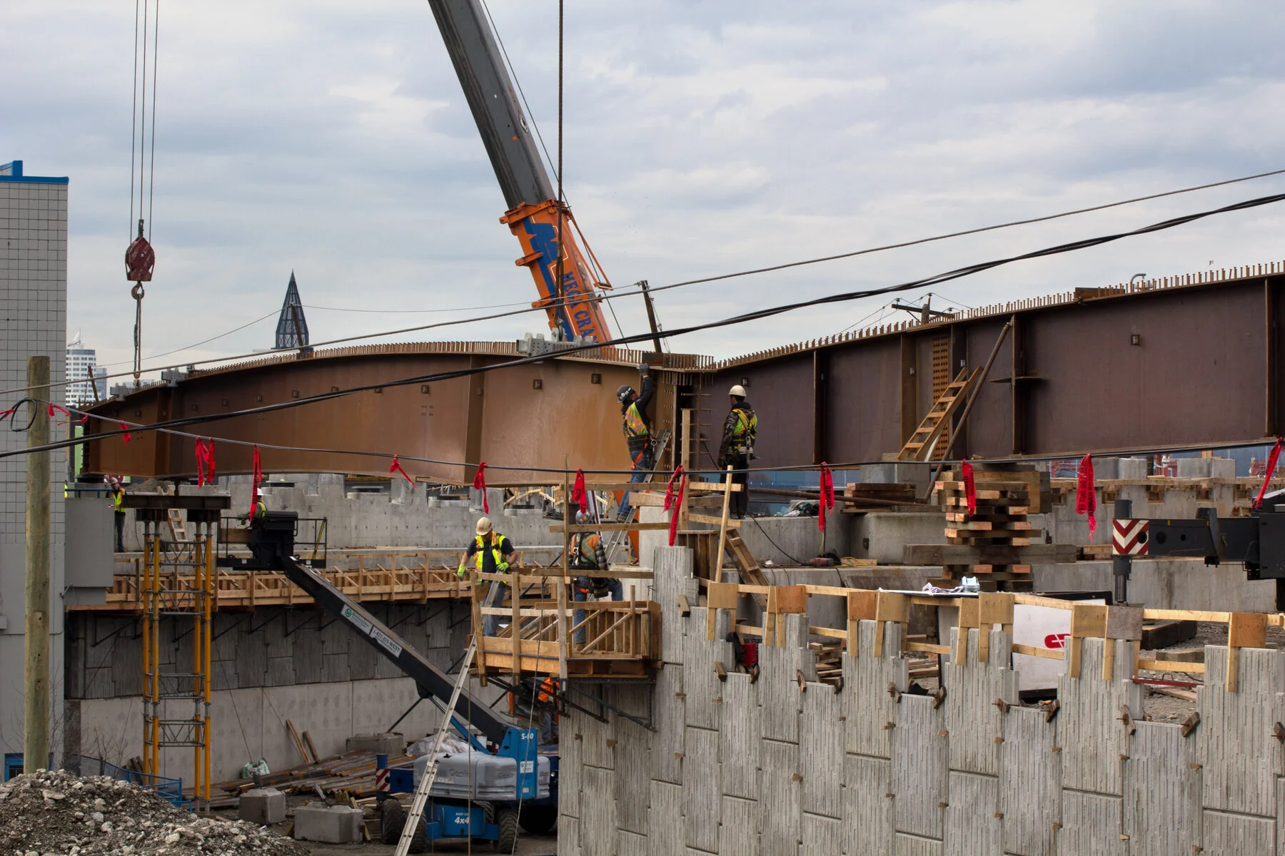 Powell Const_Feb 27_2014_3758_4x6 2.jpg