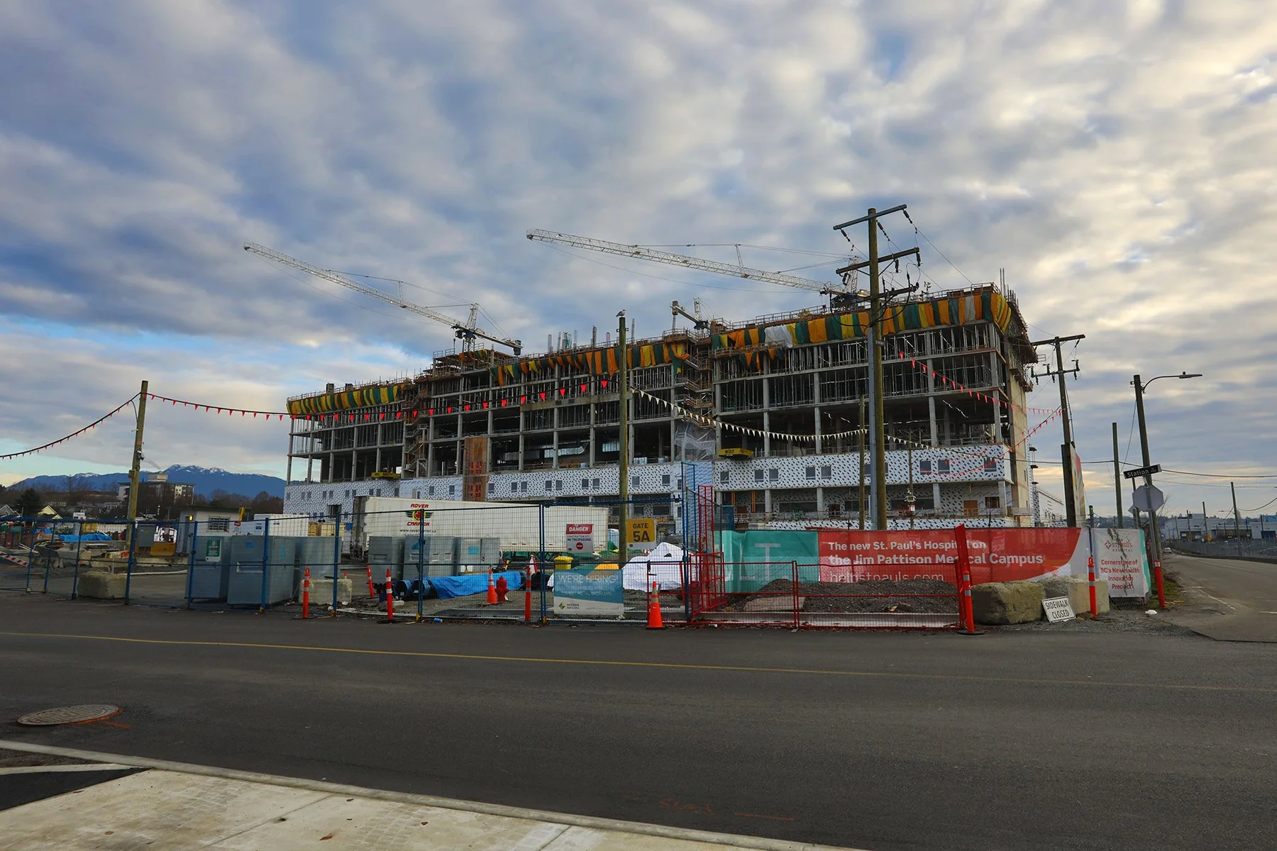 New St.Pauls Hospital Const_Dec 17_2023_HDR_5E2520_4x6.jpg