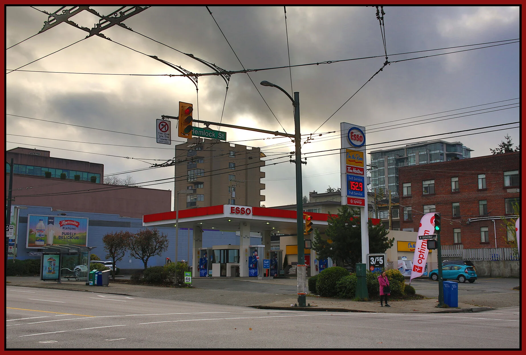 Gas Station on Broadway_Oct 24_2018_HDR_A0327_4x6s.jpg