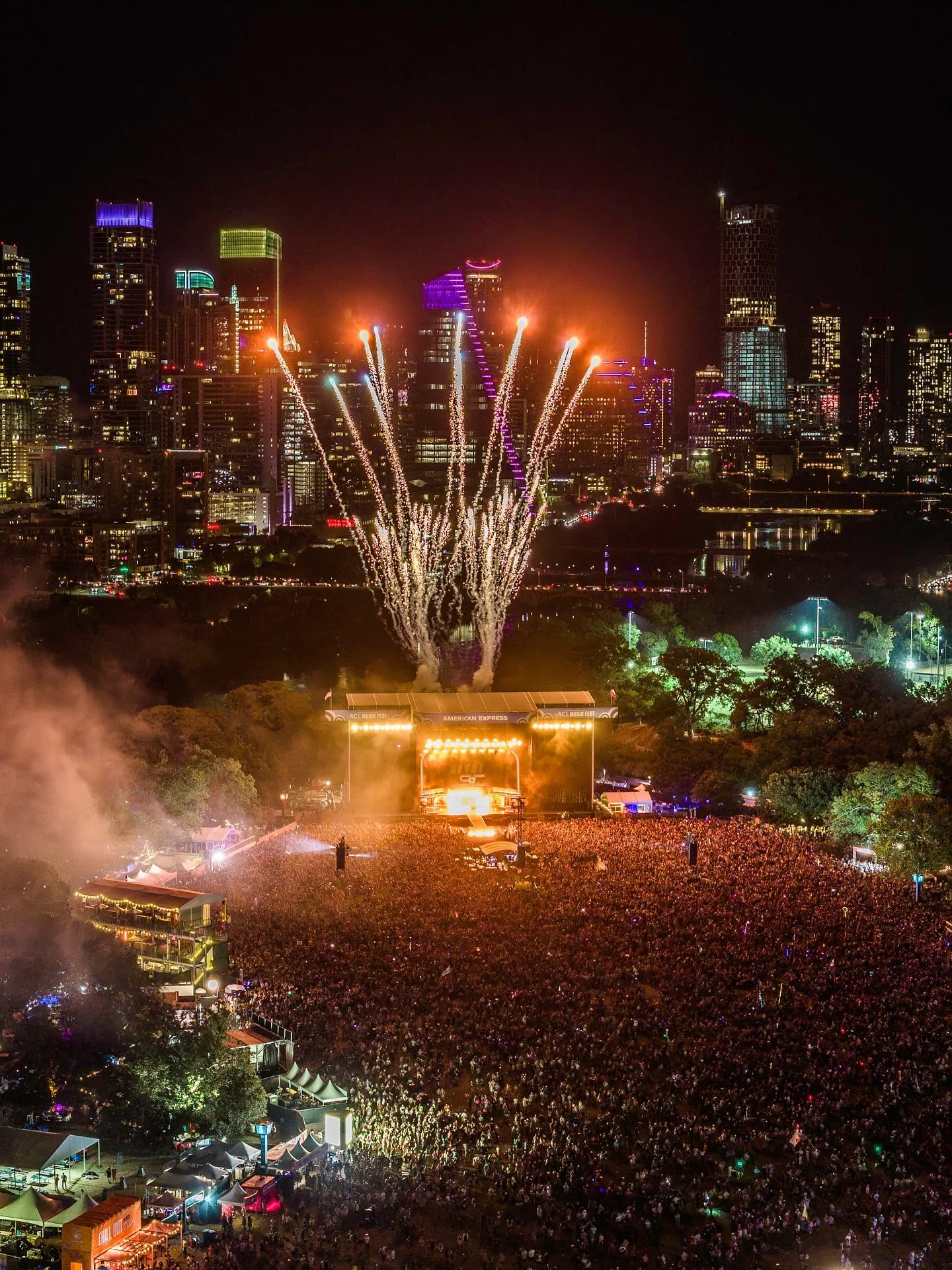 @aclfestival 2025 was a reminder that, for all that divides us, live music can still be one of the few things that brings people together, with performances across the musical spectrum, from the likes of @sabrinacarpenter, @rolemodel, @doechii, @king