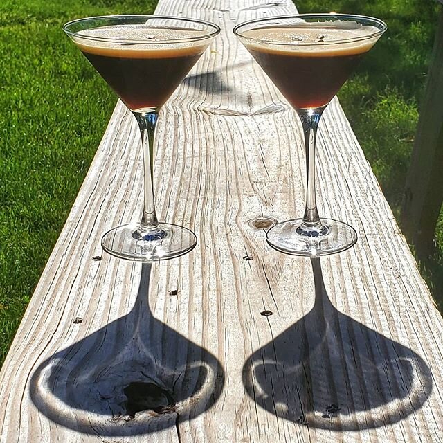 Espresso Martini
.
.
.
.
.
In a shaker, mix the three ingredients with ice and then pour it into chilled Martini Glasses
.
Garnish with coffee beans
.
CHEERS ! .
#MISTERTOOTSIE #vodkadrinks #virtualcocktailsession #instacocktails #coffeecocktail