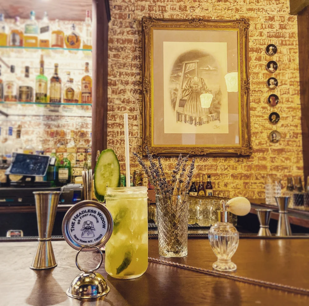 Bar photo 2