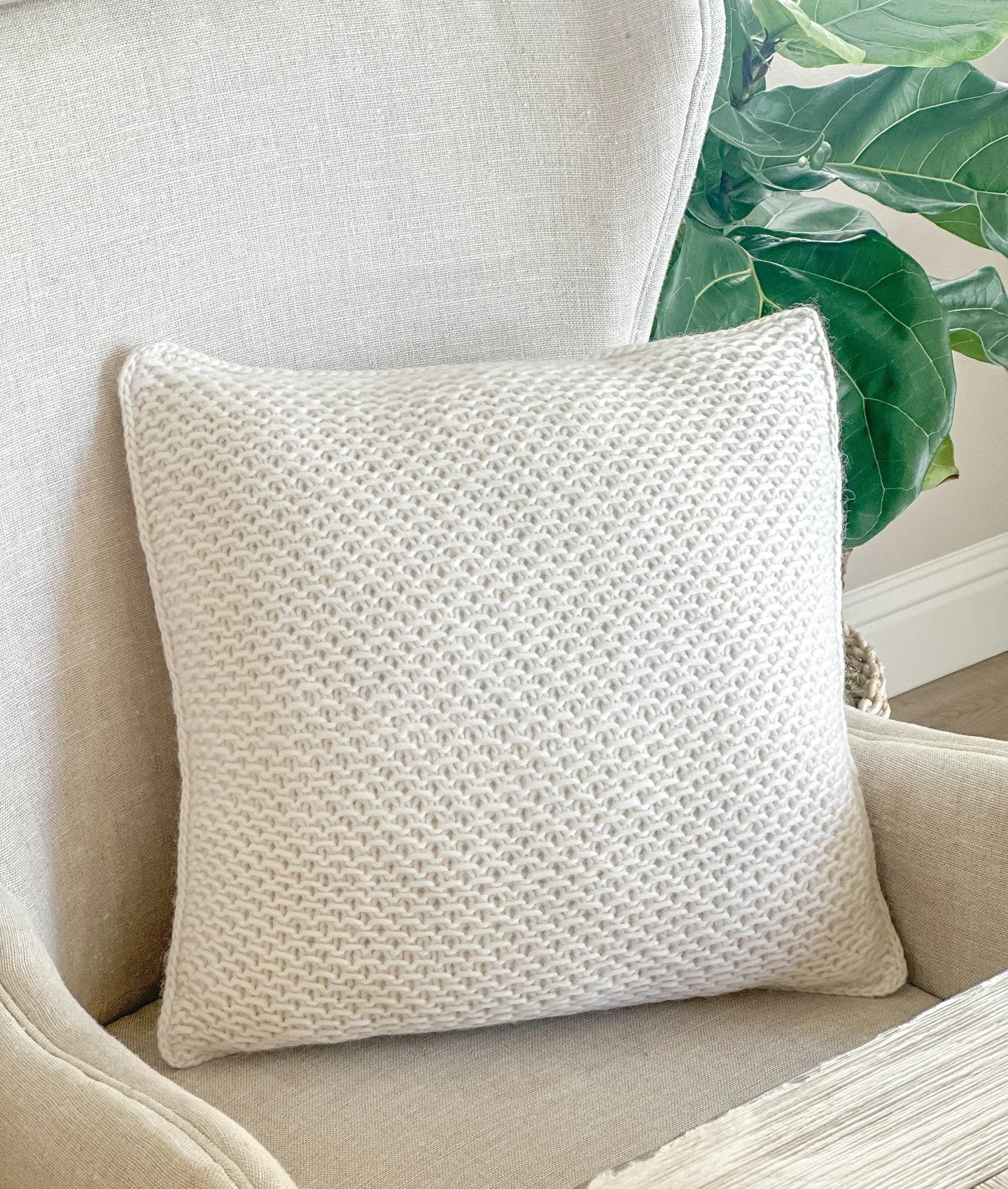 Hi, it&rsquo;s been a little quiet around here..for far too long 🫶🏼
All of this started as a hobby and a fun, creative outlet, and it&rsquo;s turned into my baby, my first love, and my career. I&rsquo;ve been taking some space to create, reflect, a