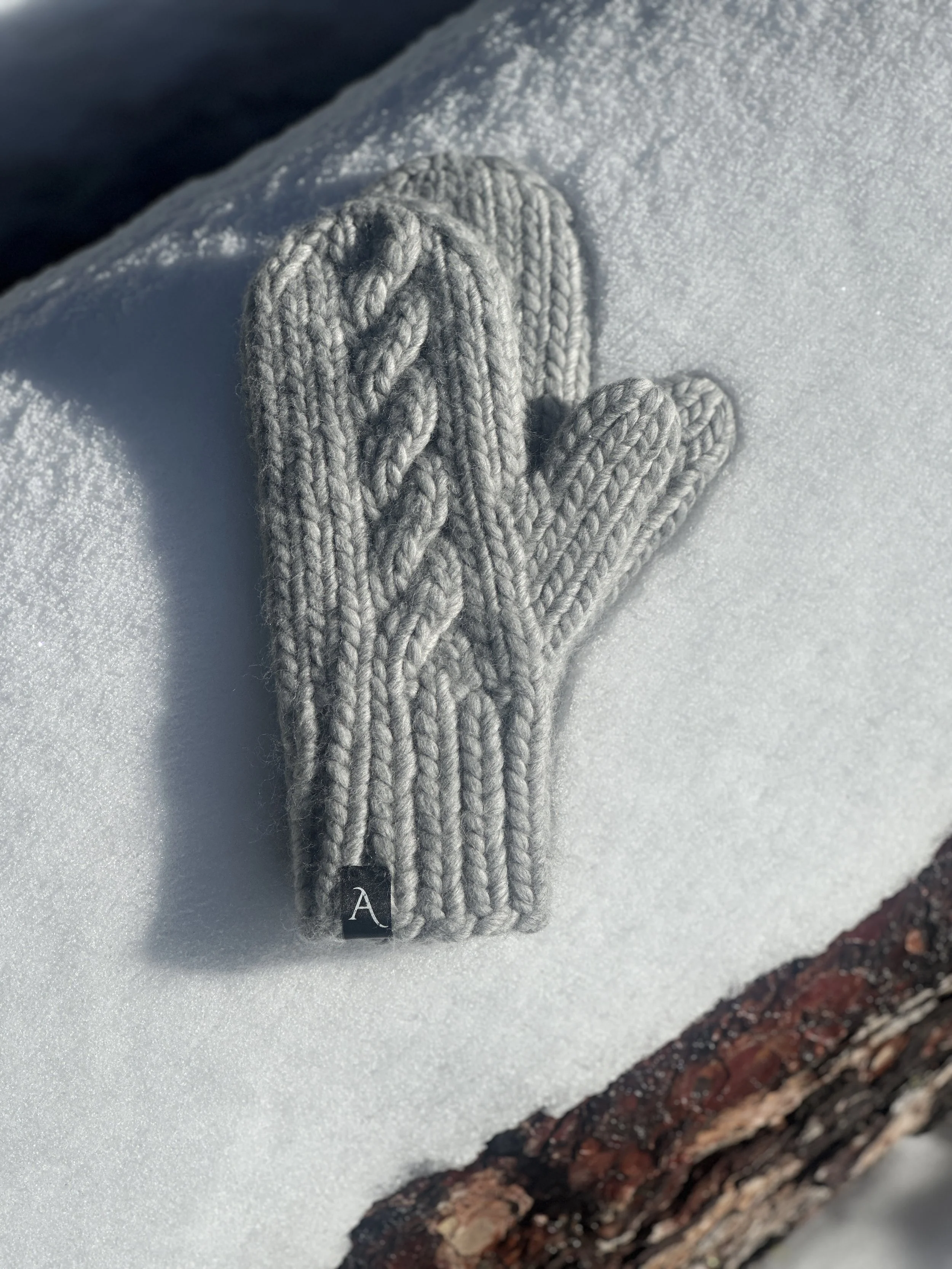 Alpine Mittens - Grey.JPG