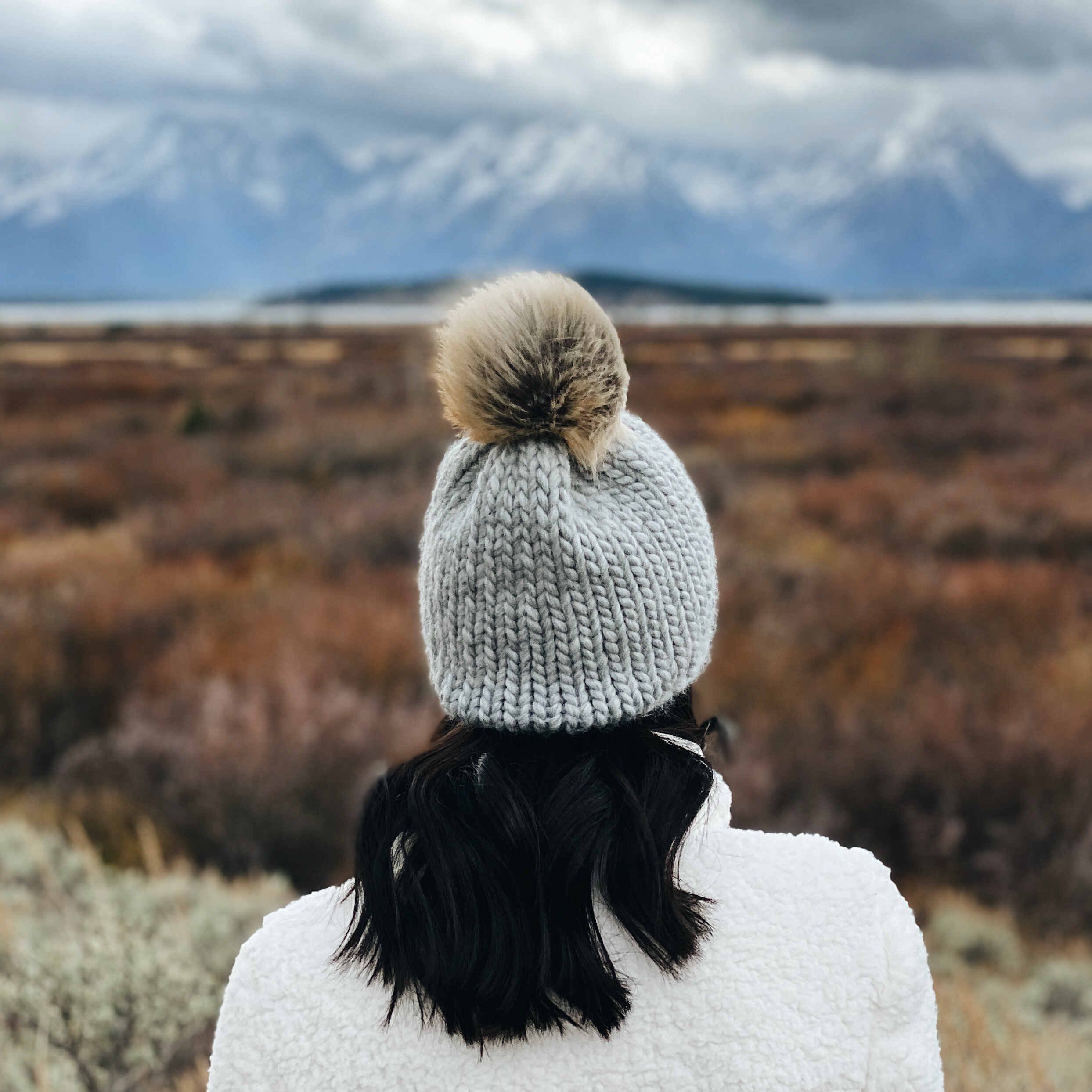 Oslo - Grey, fur pom, model 1.jpeg