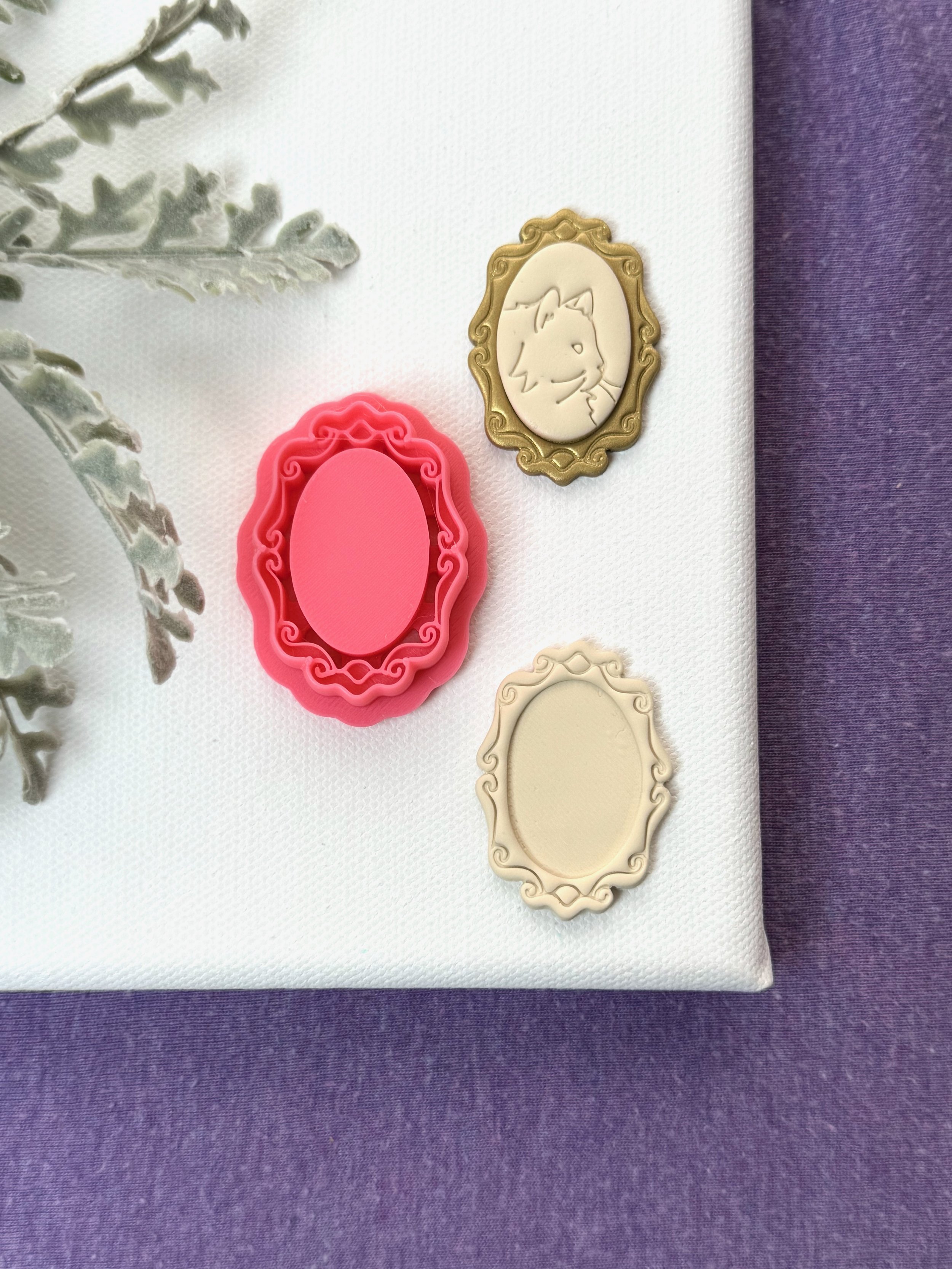 Decorative Frame for Cameo Cutter