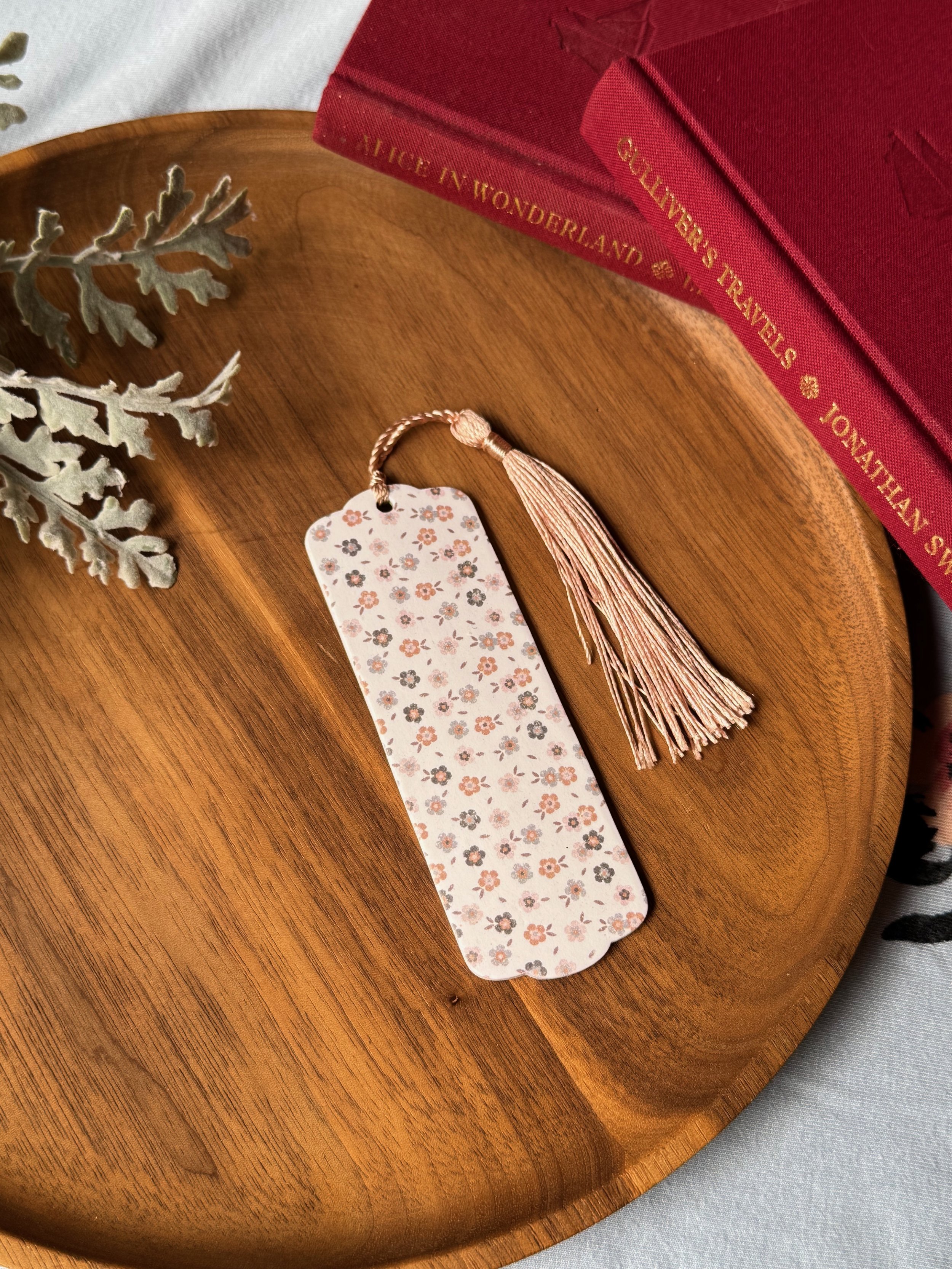 Neutral Flowers Bookmark