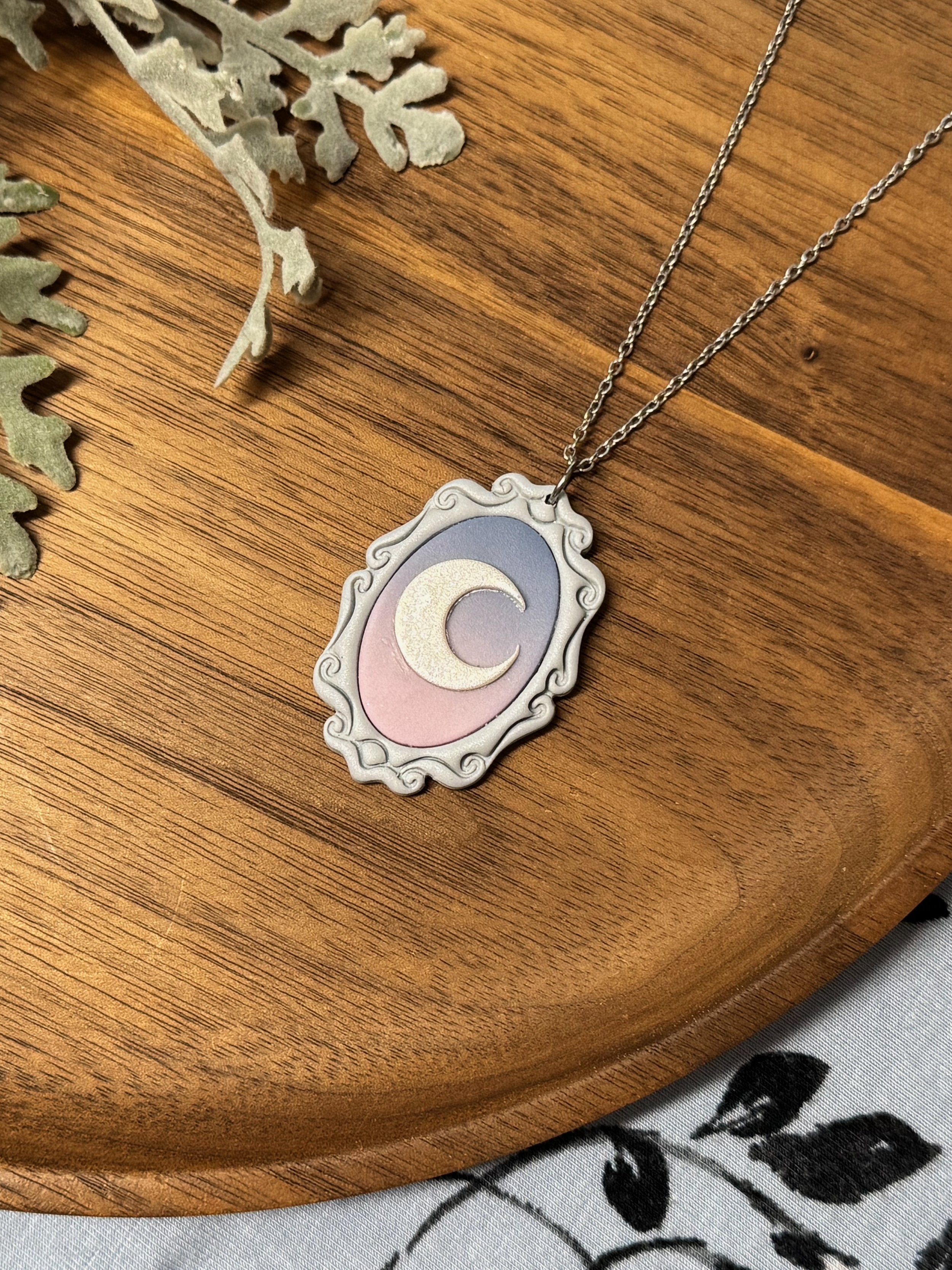 Twilight Picture Necklace