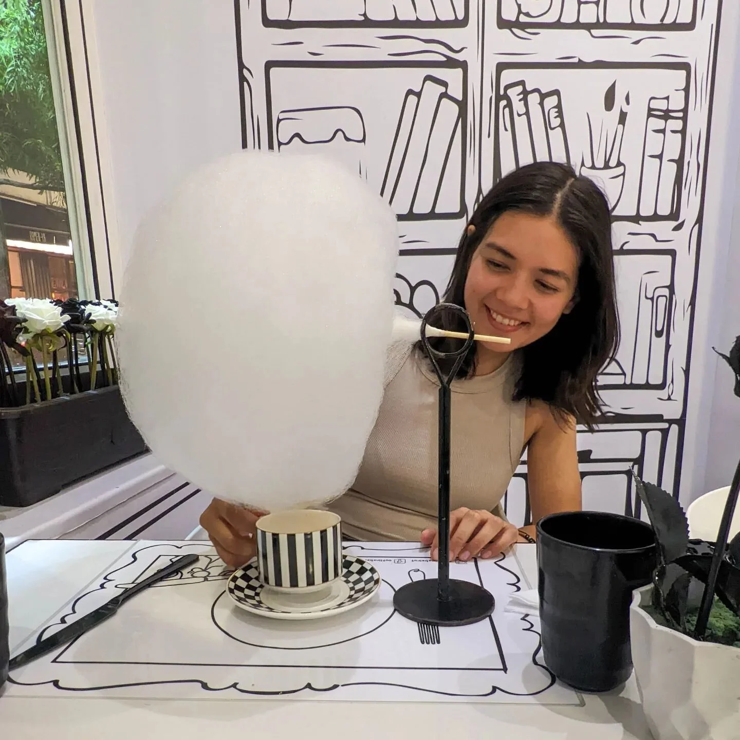 When life gives you more than you bargained for...
Swipe to see what I thought I ordered

Oh and don't worry they also sweetened the coffee just incase the cotton candy wasn't enough💀

23.07.2022 - no new pictures to share 🤷🏻&zwj;♀️