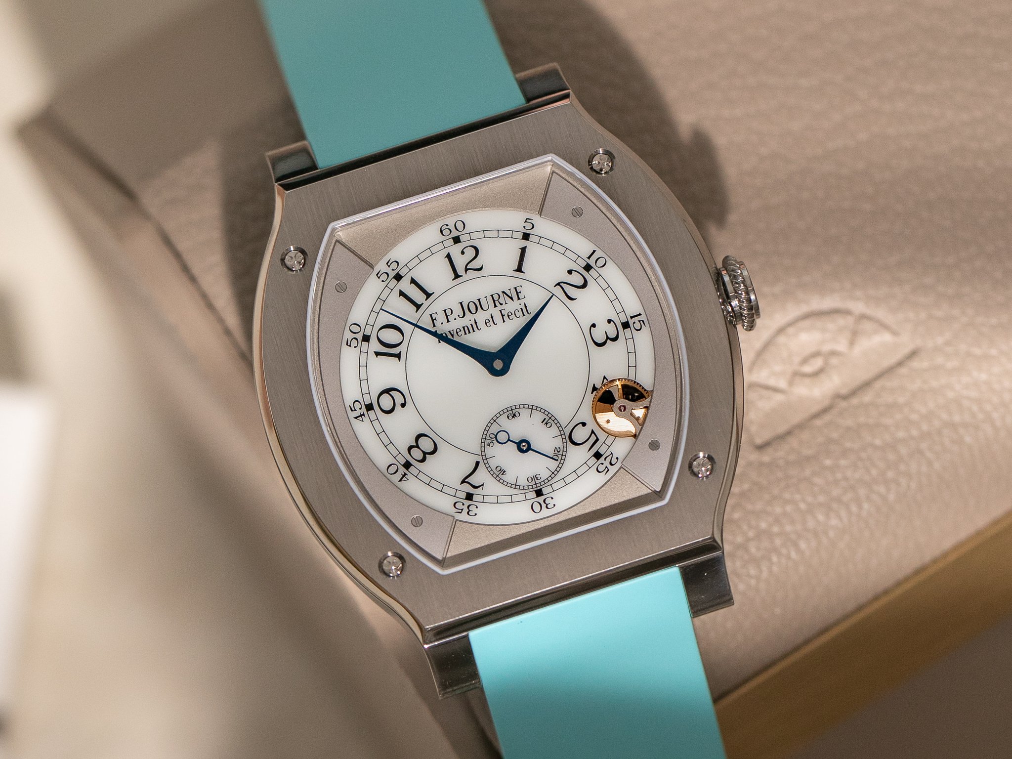 FPJ_ELEGANTE_48MM_TITANIUM_THHKP250610-03.jpg
