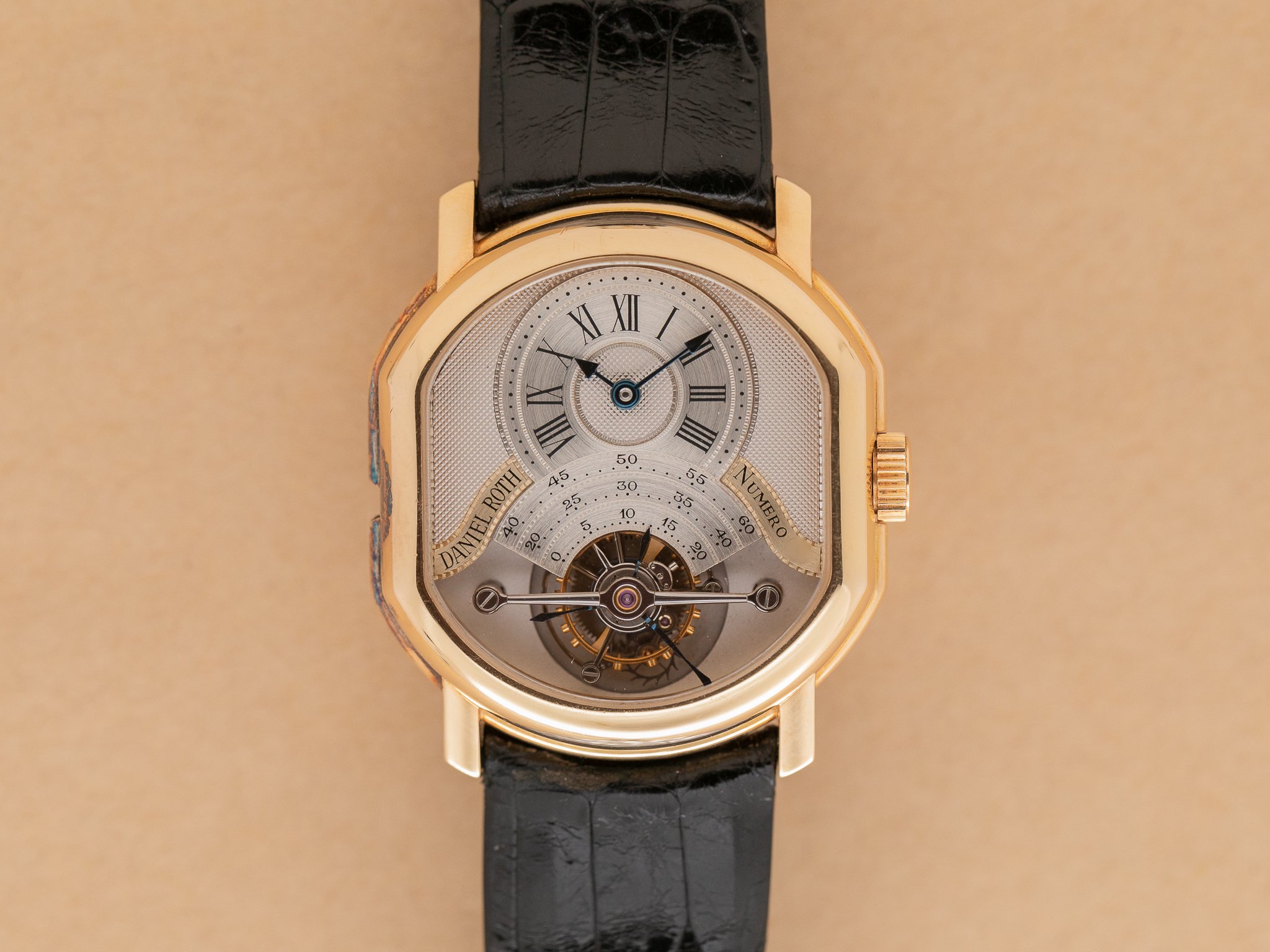 DANIEL_ROTH_C187_PIECEUNIQUE_THHKC250501-1.jpg
