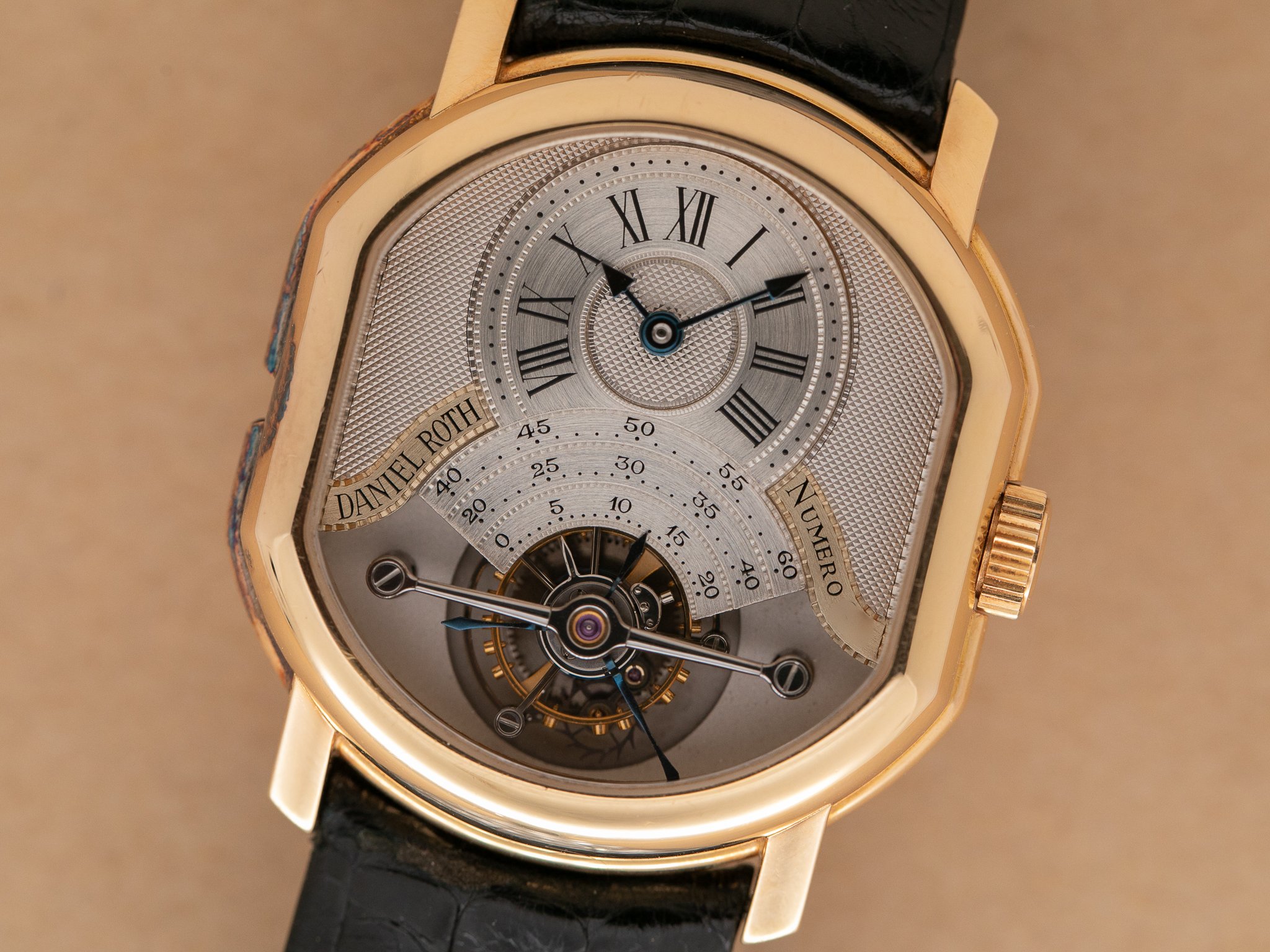 DANIEL_ROTH_C187_PIECEUNIQUE_THHKC250501-5.jpg