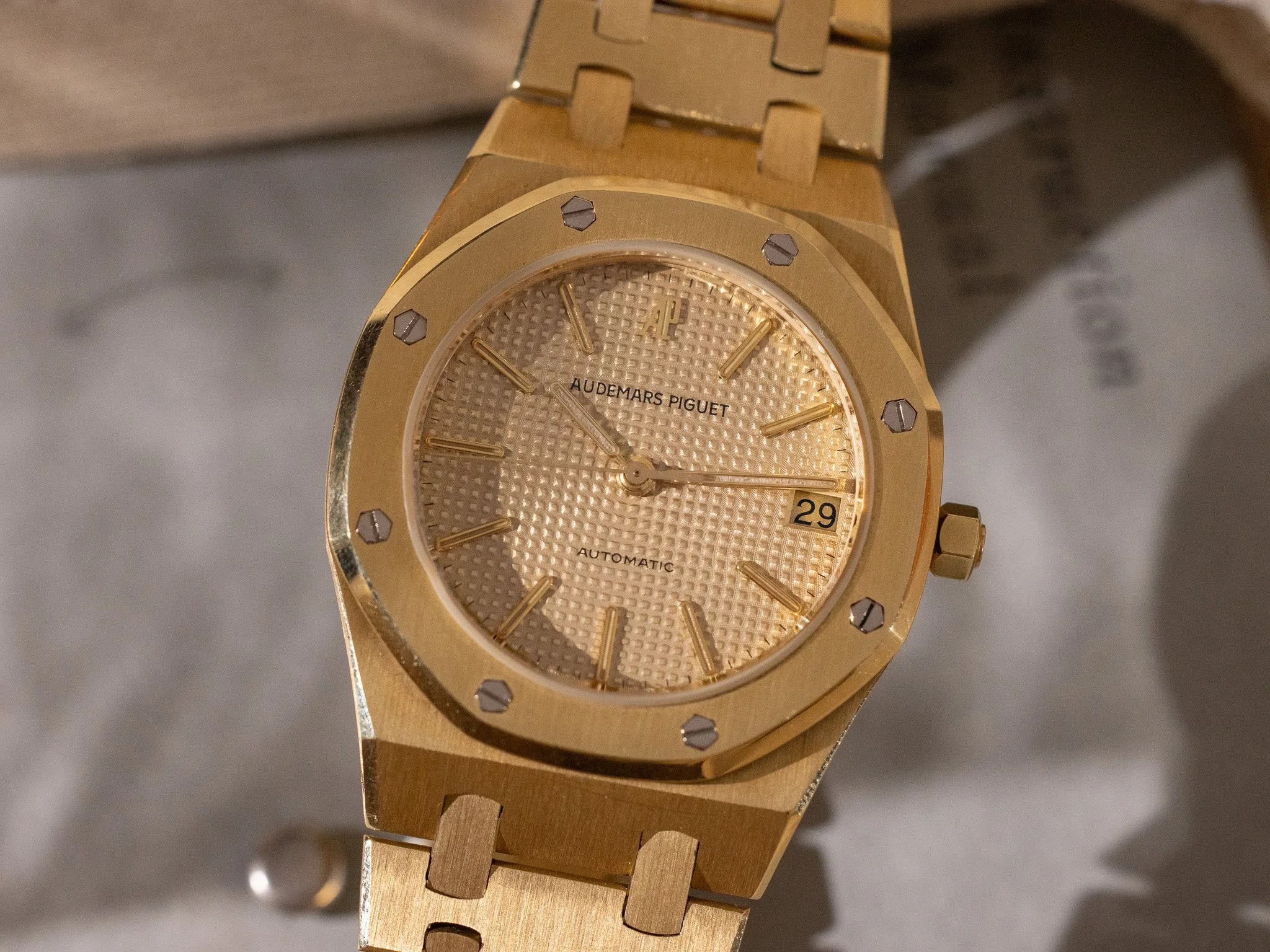 AP_4100BA_THHKC260622-04.jpg