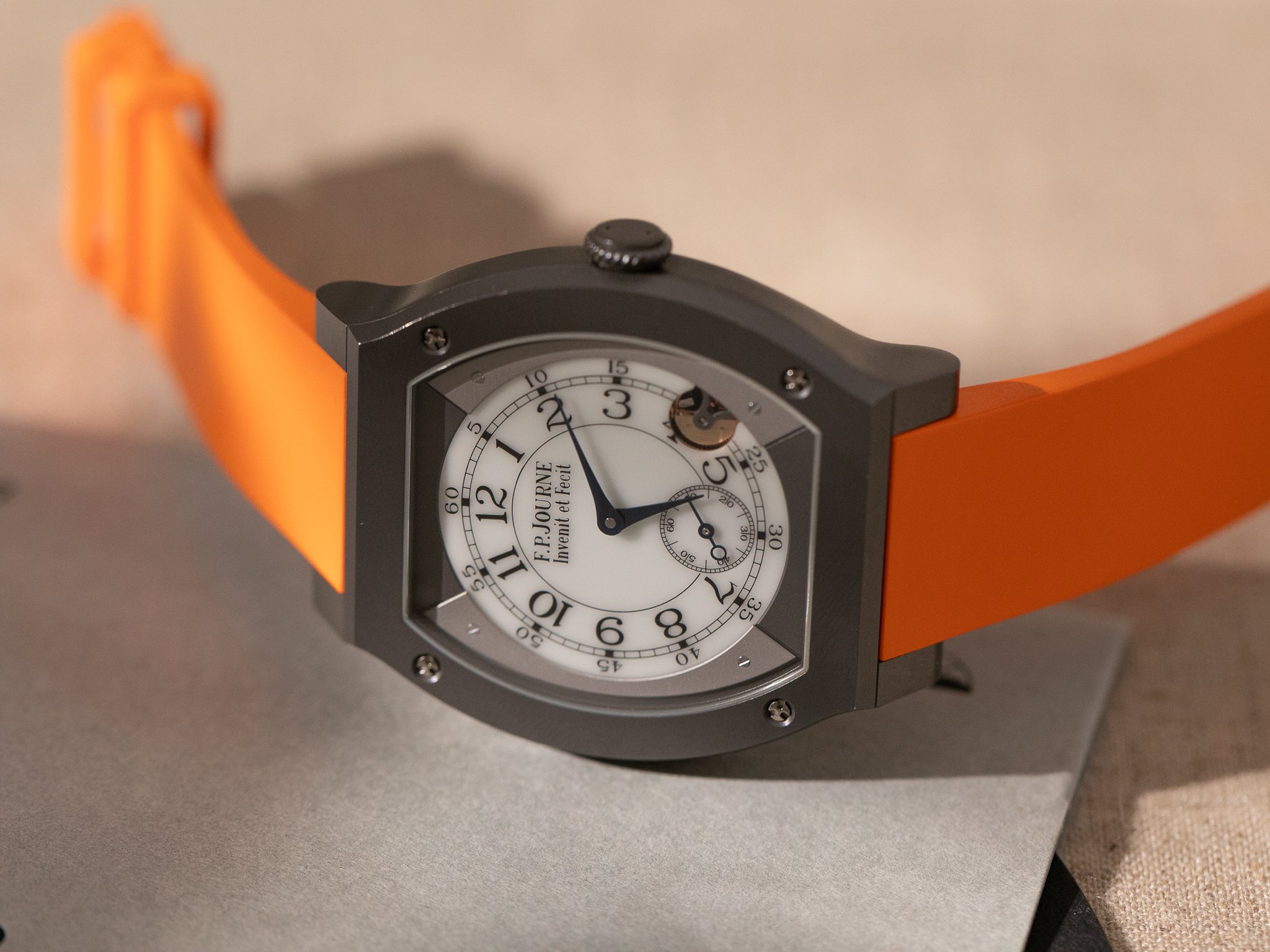 FPJOURNE_ELEGANTE_48mm_THHKC000118-09.jpg