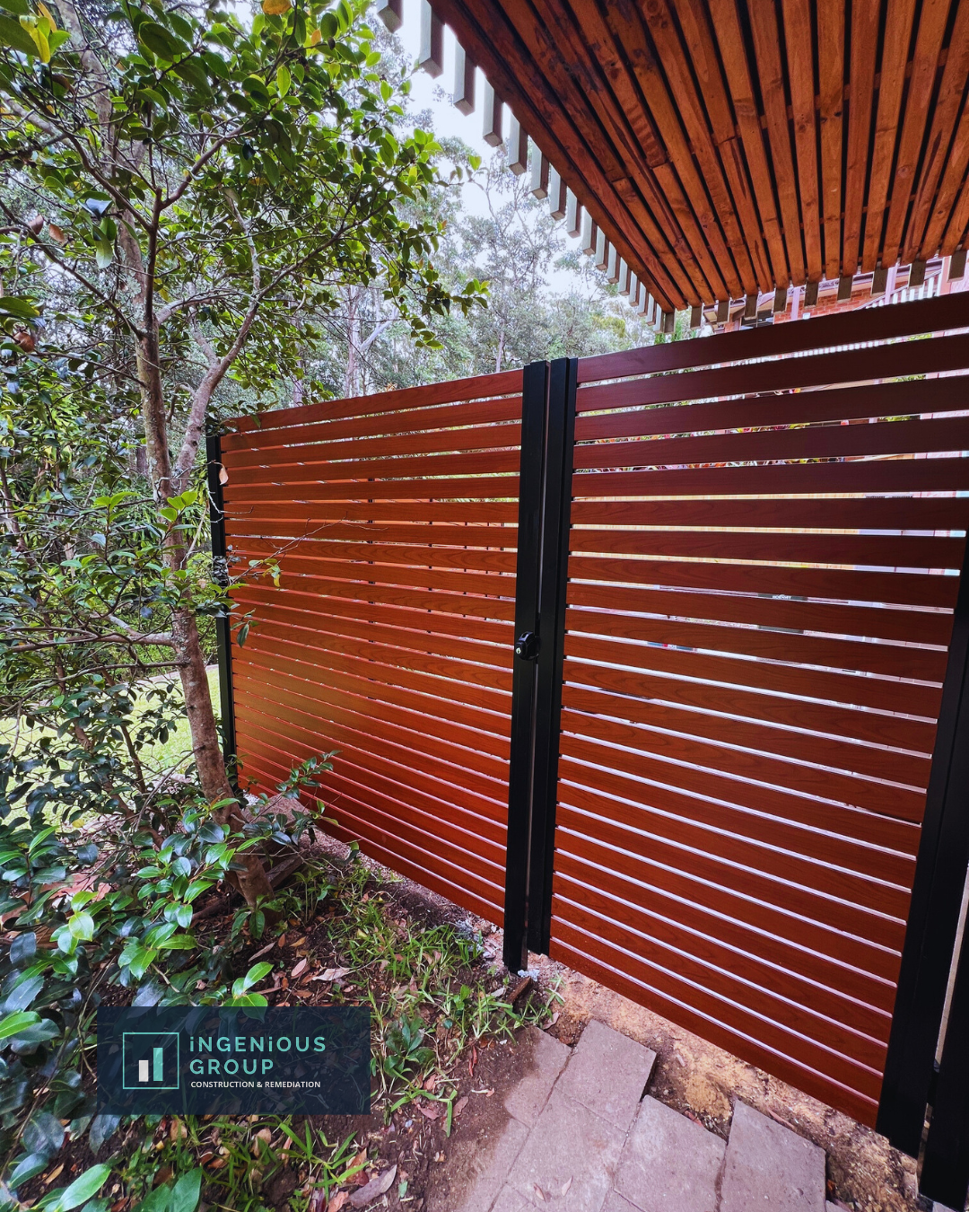 Timber Look Aluminium Slat Fence