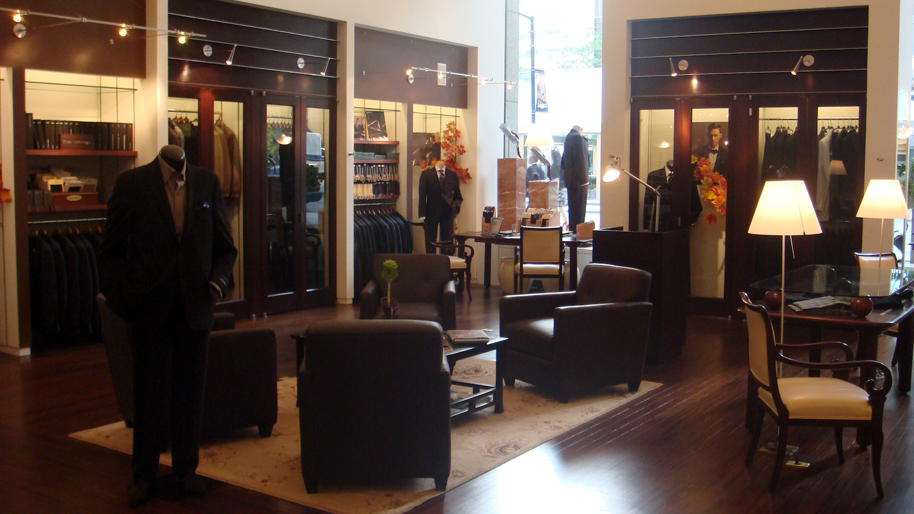 09_Store_Overview.png