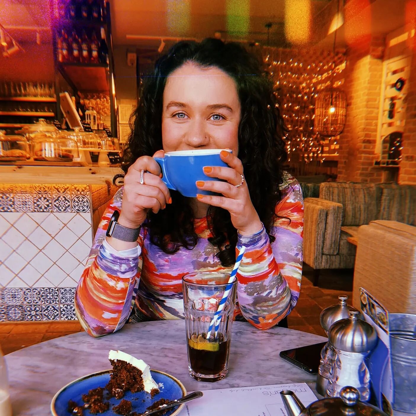 My life : ✨ colour, curls, coffee, (diet) coke, cheesy grins and cake ✨ #livecolourfully
