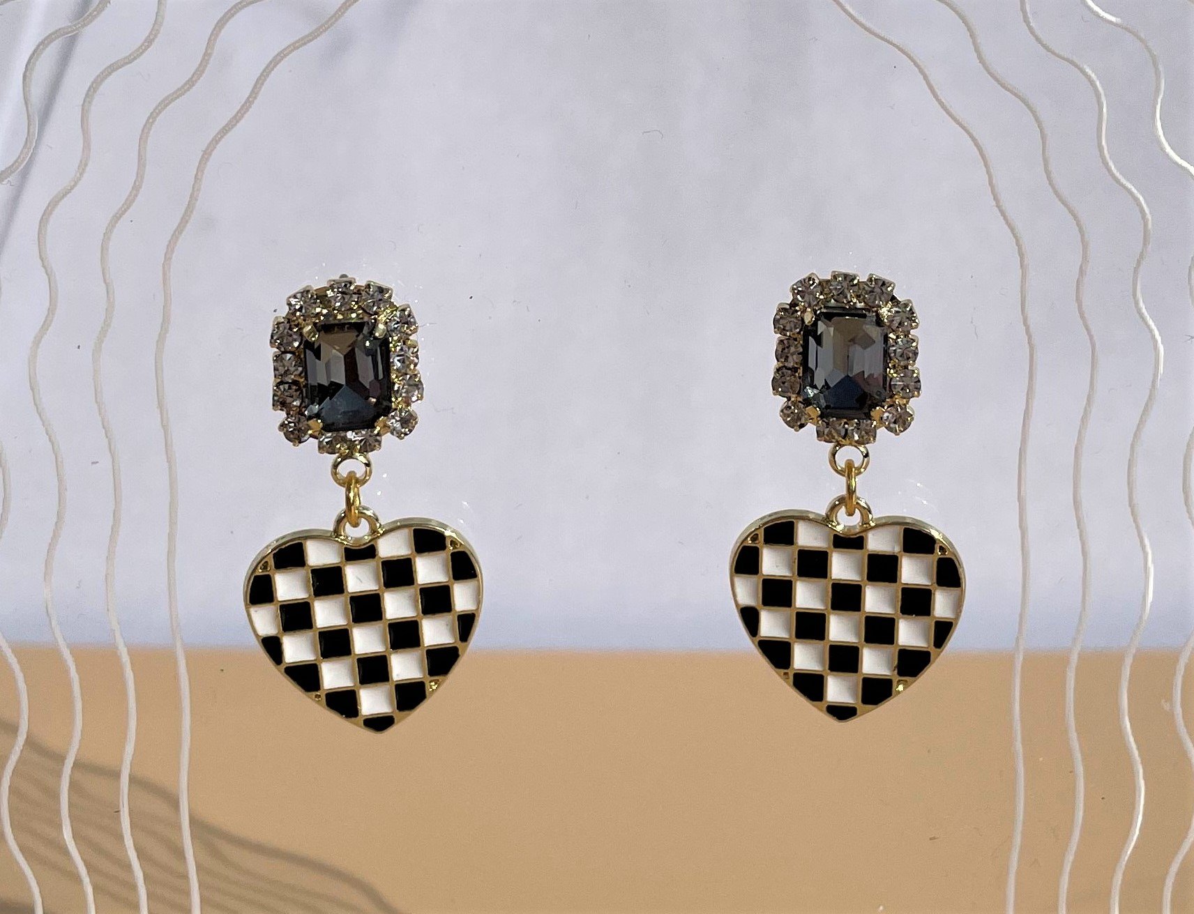 Queen of Hearts Earrings.jpg