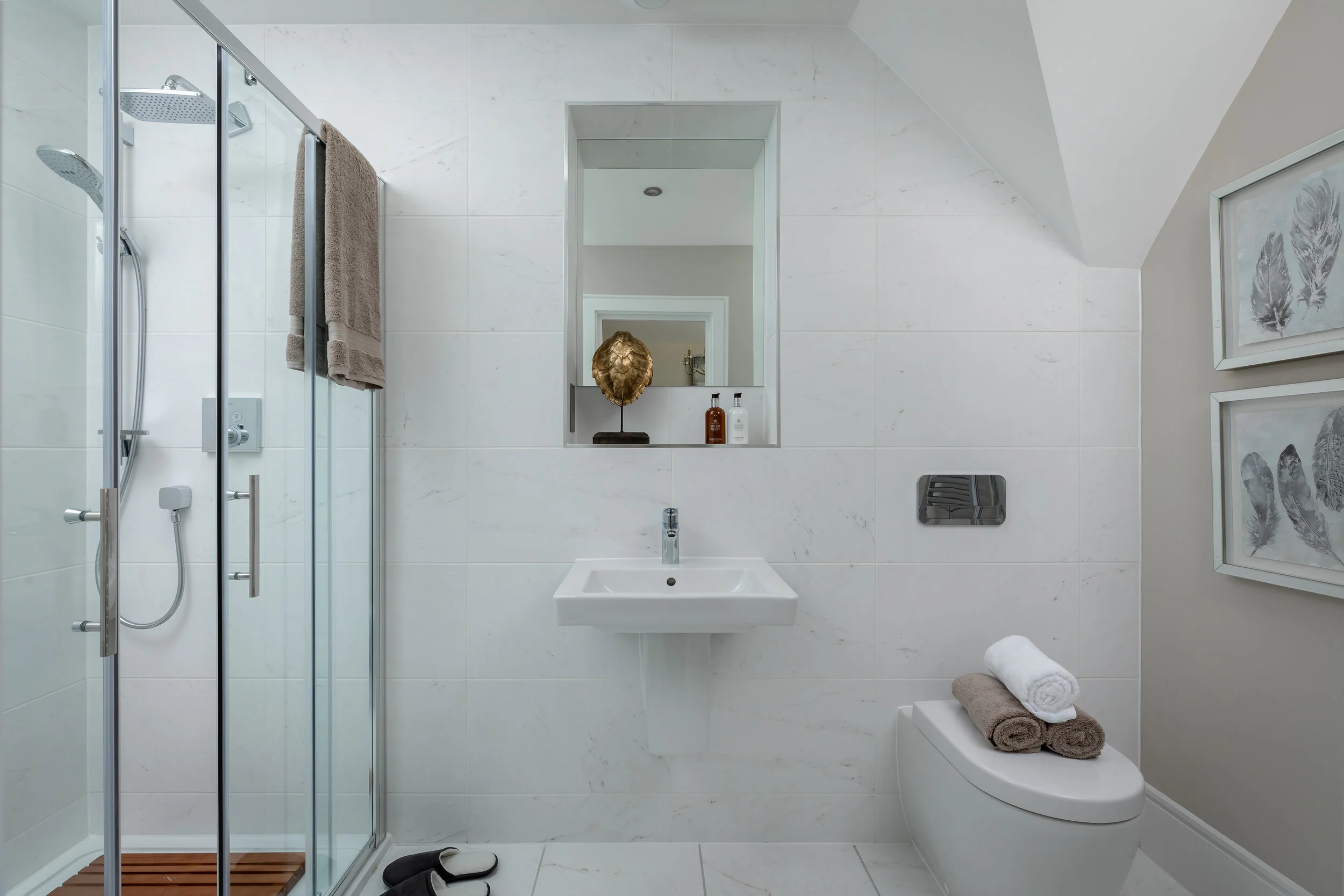 Plot 1 Bedroom 2 Ensuite.jpg