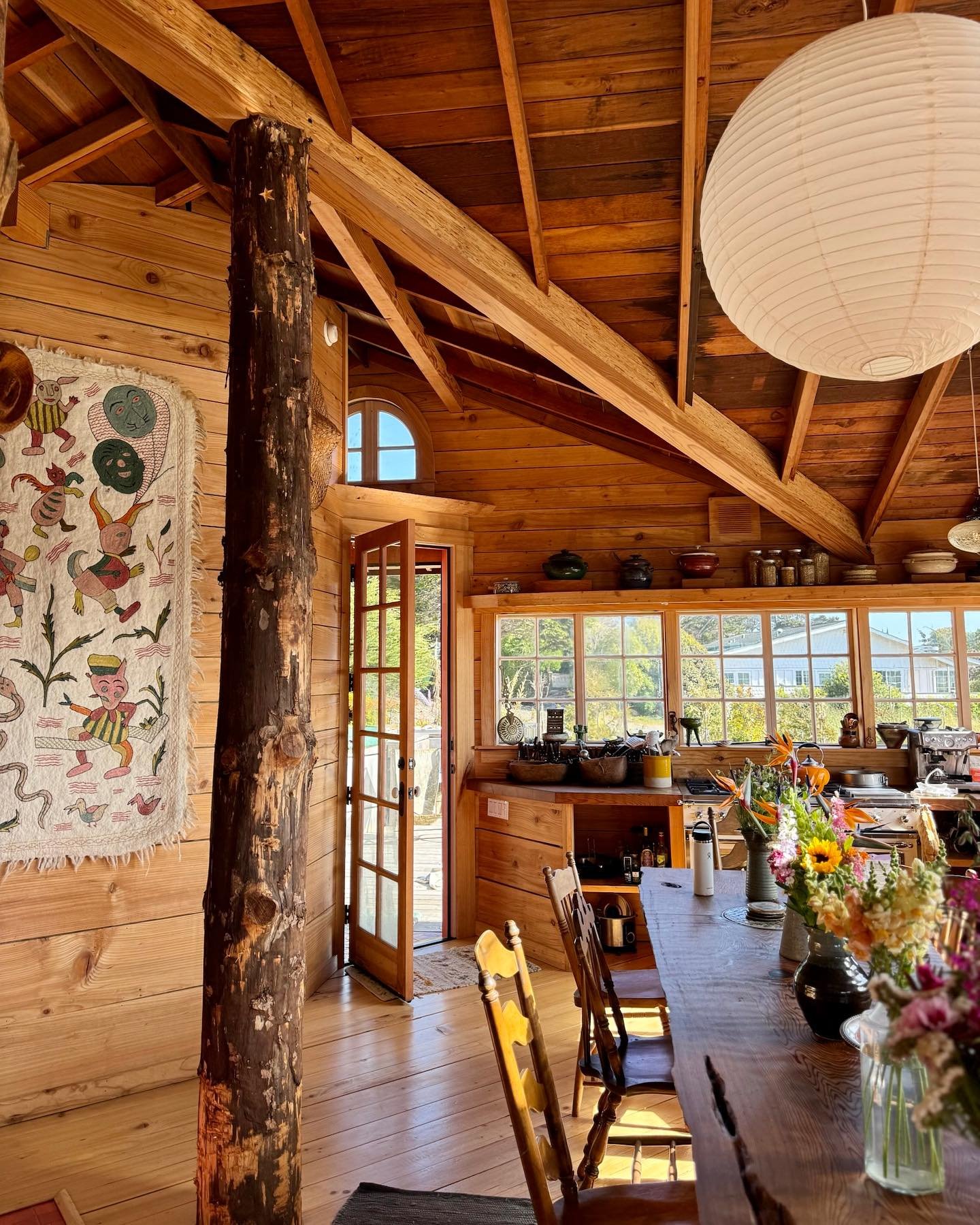 A magical (Empress III) Mendo weekend celebrating our dear Ari&rsquo;s birthday. Garden Seal Ranch held it all, warmth, sisterhood, care, witnessing, delicious meals, conversations that stretched late into the night, multiple birthday desserts, baby 