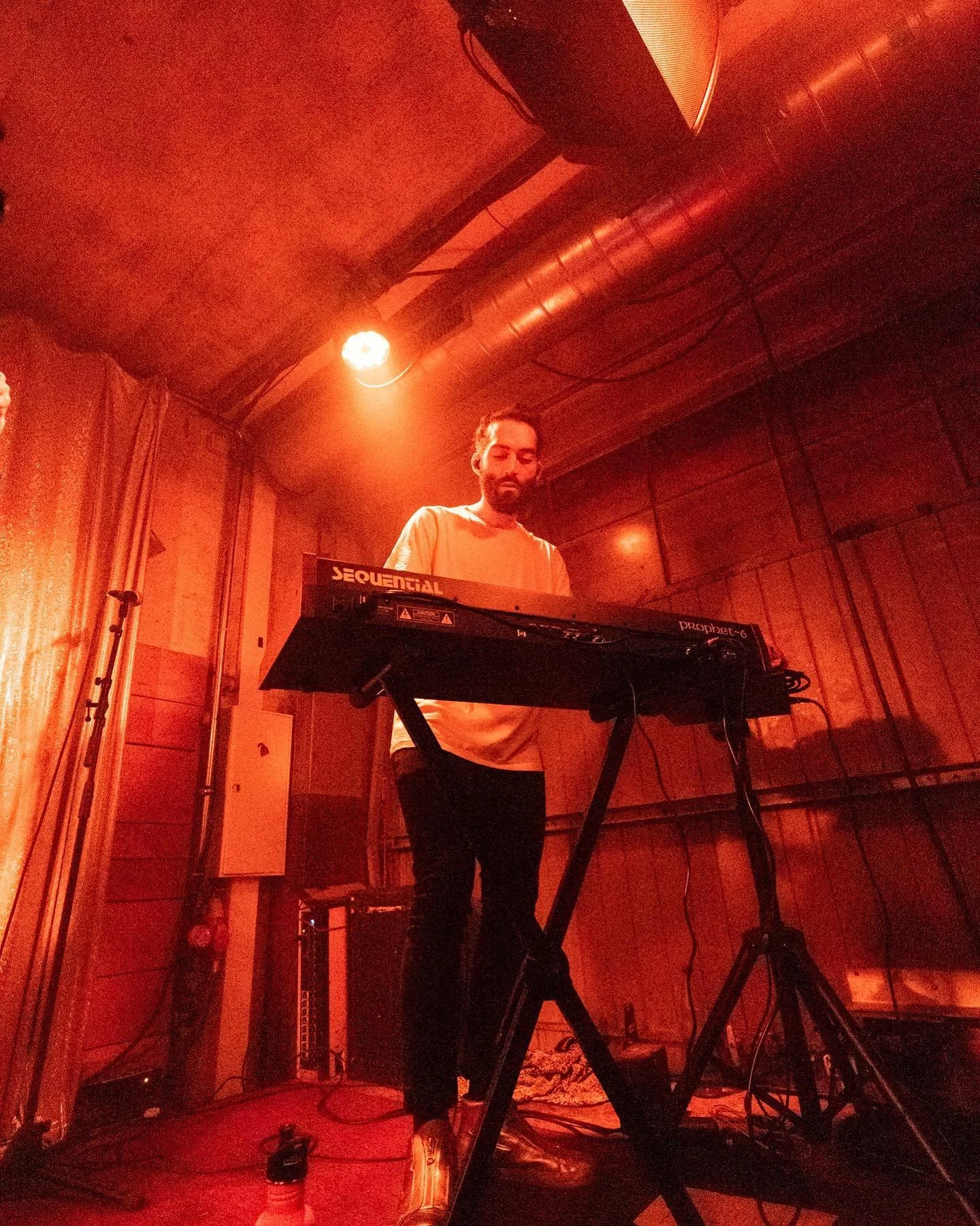 LIFE UPDATE

Dear insta people. It has been a long time since my last post, and I want to share what I have been up to in the last months. After the release of "Volcano" my full attention was drawn to my preparation for the entrance exams f