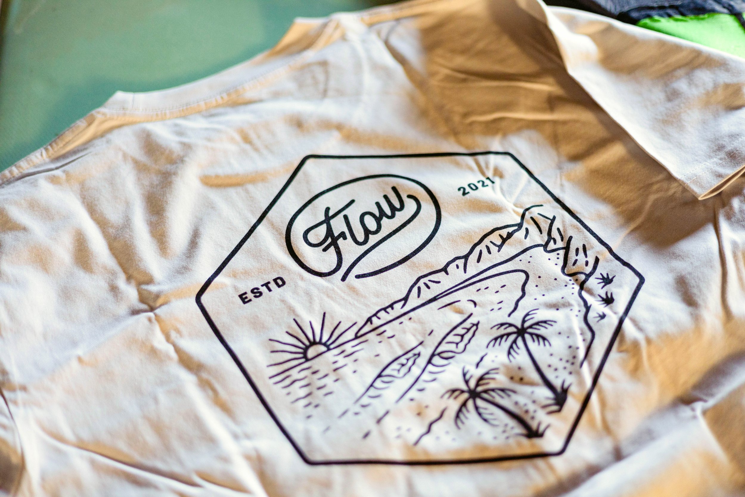 Flow_HEX POCKETS POCKET CLOSE UP-1.jpg