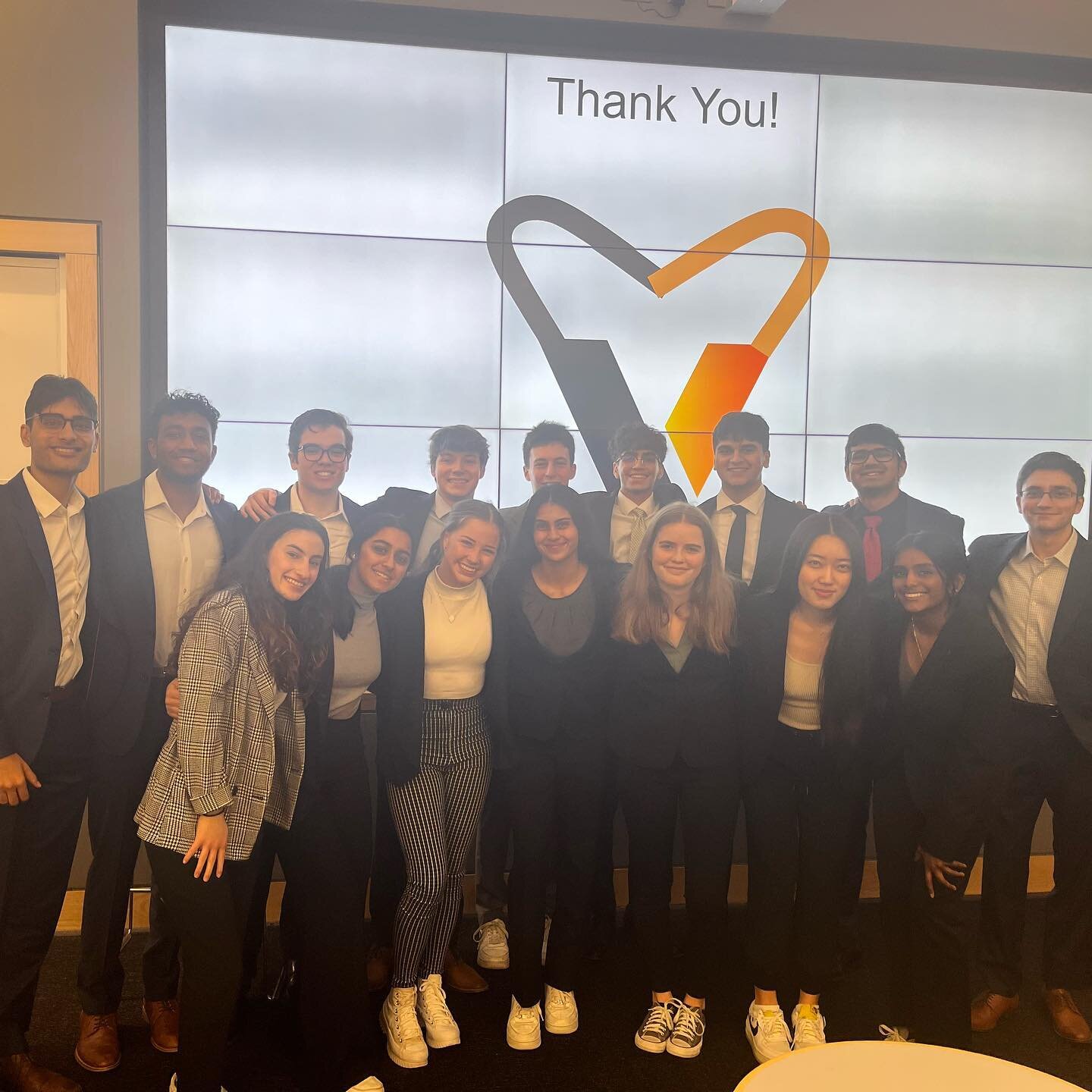 Where&rsquo;d all the time go? Our new analyst class had their capstone pitches today! Huge shoutout to @bmfolk @nikhilssomani and @rohan_shah01 for leading the educational sessions this semester 🧡🖤 Congratulations on completing this semester and t
