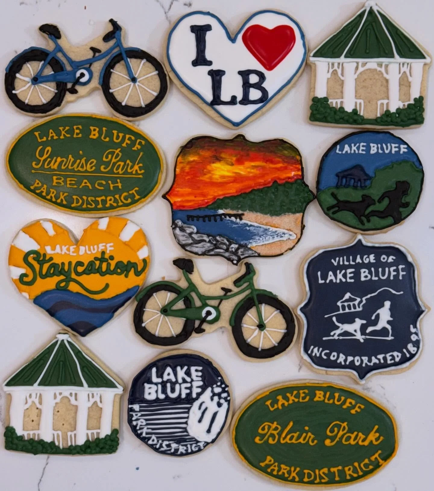 Was so excited when Flora&rsquo;s Preschool Director asked me to make some Lake Bluff Staycation themed cookies for the fun fair silent auction this weekend! 

My favorite cookie is the Sunrise Beach one where I got to exercise some painting with edi