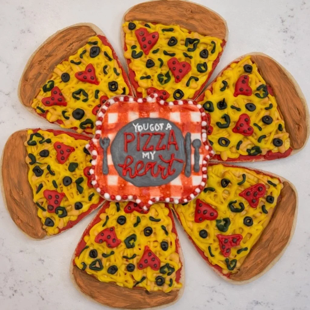 You got a pizza my heart! Happy Valentine&rsquo;s Day! 🍕❤️

#valentinesday #valentinescookies #royalicing #cookieart #cookiedecorating