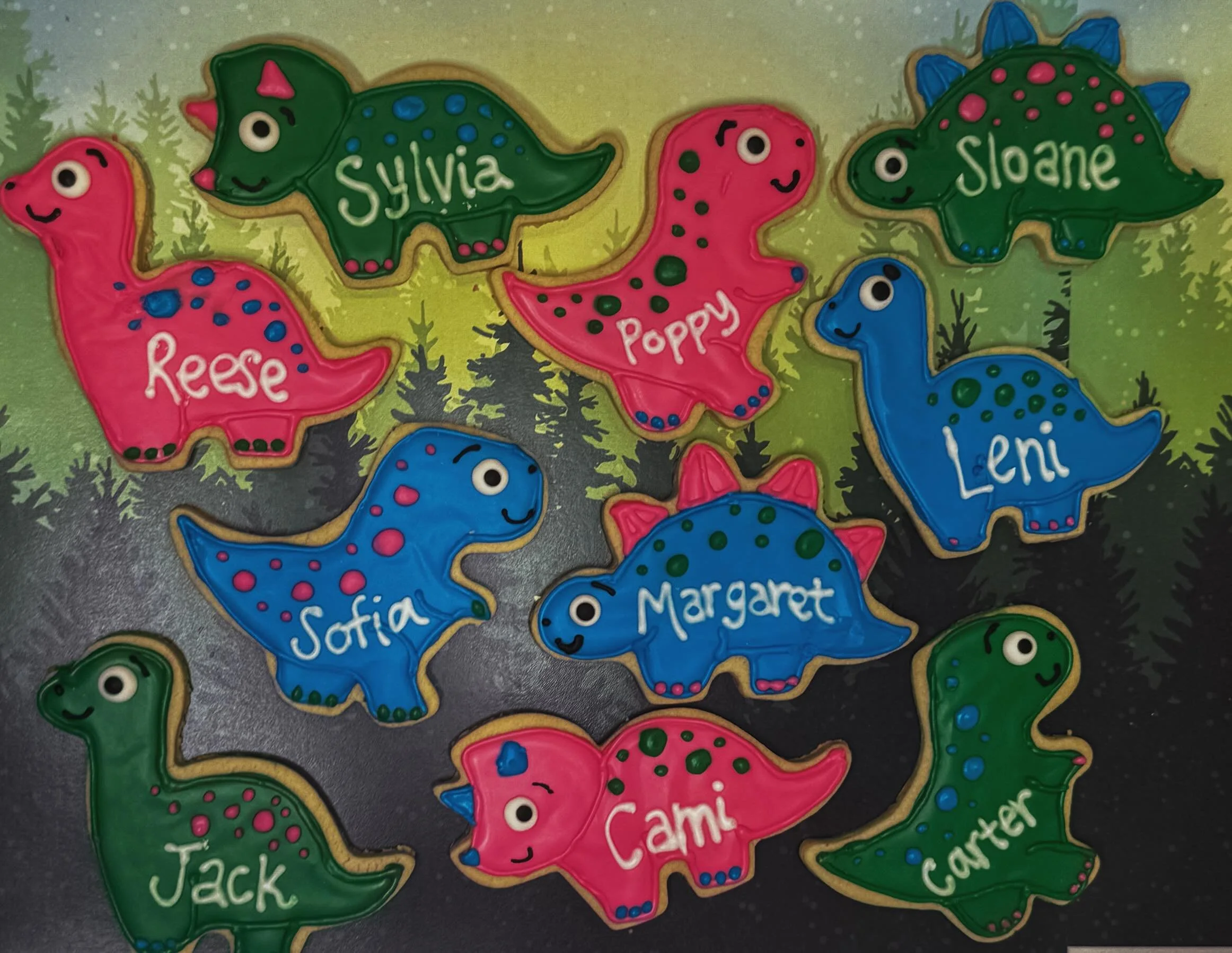 Cookies are a perfect preschool snack! 🦕🦋

#dinosaurcookies #butterflycookies #royalicingcookie #dinosaur #cookiedecorator