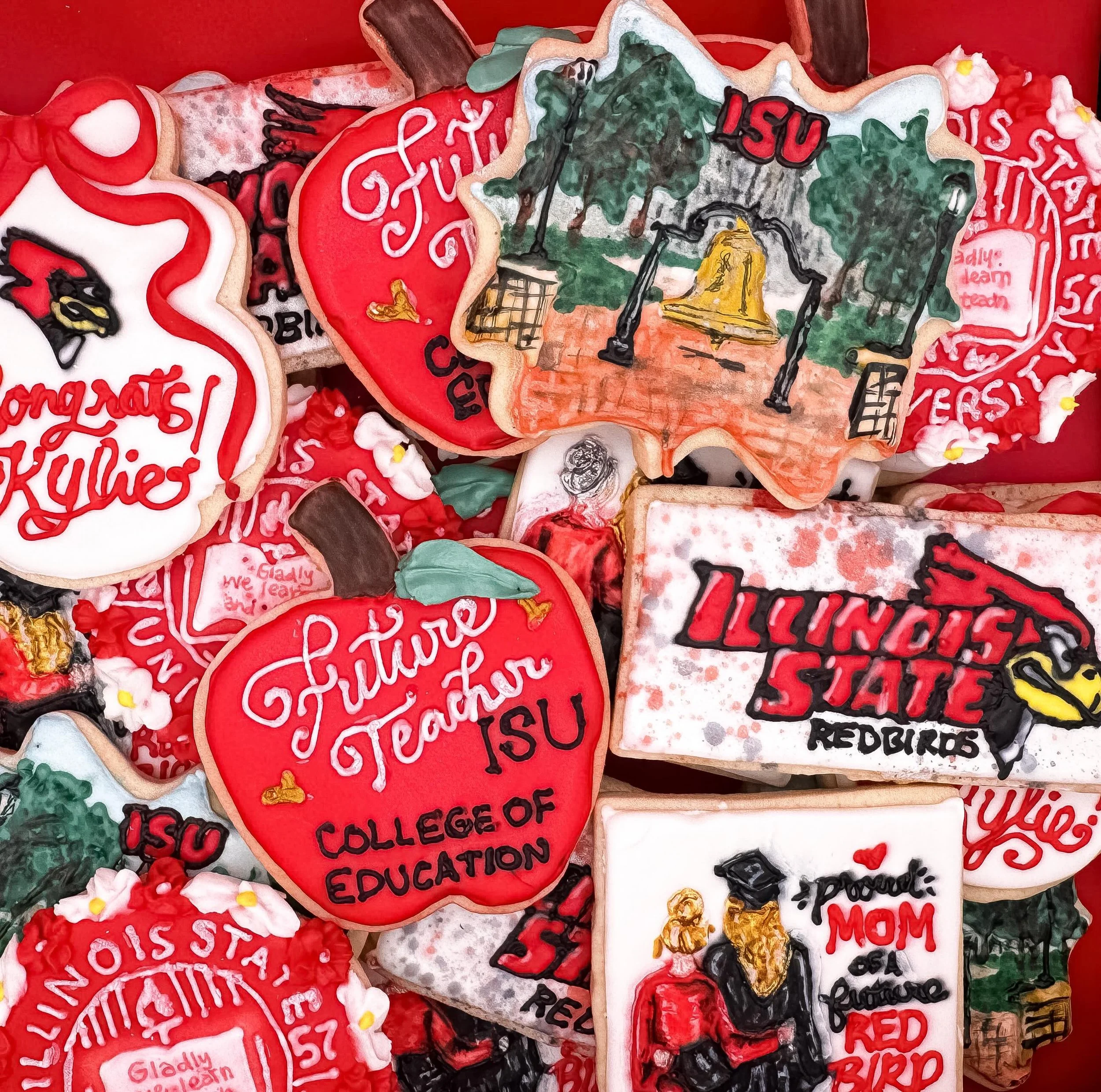 Congrats to ISU&rsquo;s newest future teacher!

I had so much fun with this order! This customer encouraged me to use my imagination when creating these designs, and that creative freedom led to one of my favorite cookies I&rsquo;ve ever made&hellip;