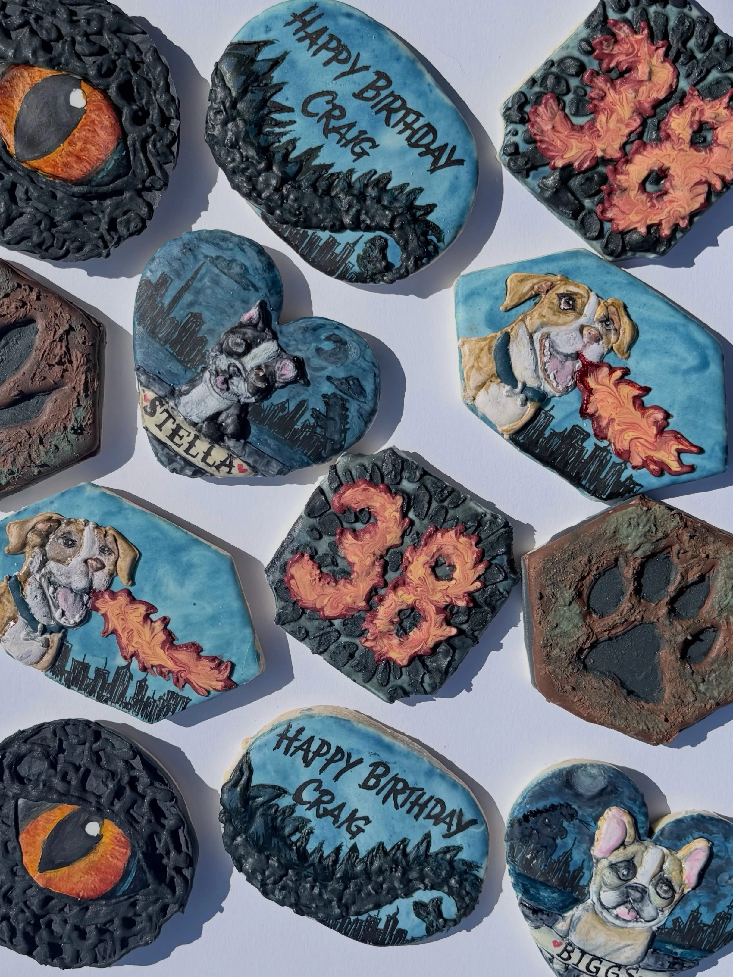 FYSA: When you tell your cookie lady &ldquo;I love your creativity, please wow me with your designs and ideas&rdquo; you may get a cookie of your dogs breathing fire and terrorizing a city 🔥 

Happy birthday Craig! Your dogs have chosen violence 💅
