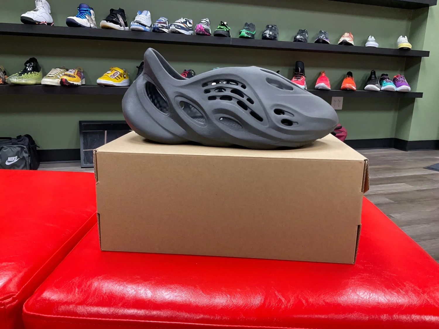 ADIDAS YEEZY FOAM RUNNER ONYX — Shoe MD