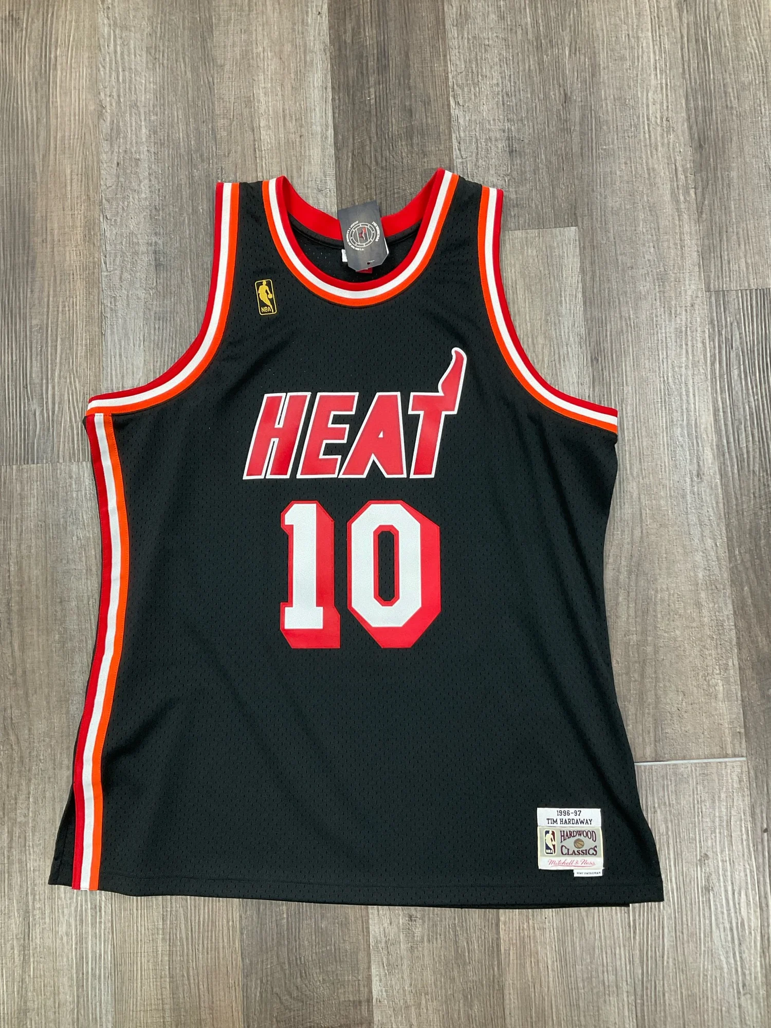 TIM HARDAWAY #10 MN MIAMI HEAT BLK — Shoe MD